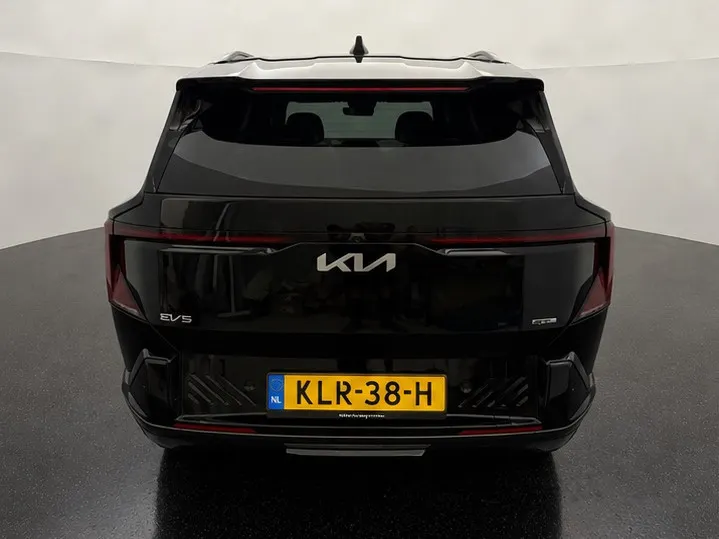 Kia EV5 met kenteken KLR-38-H – autofoto 4
