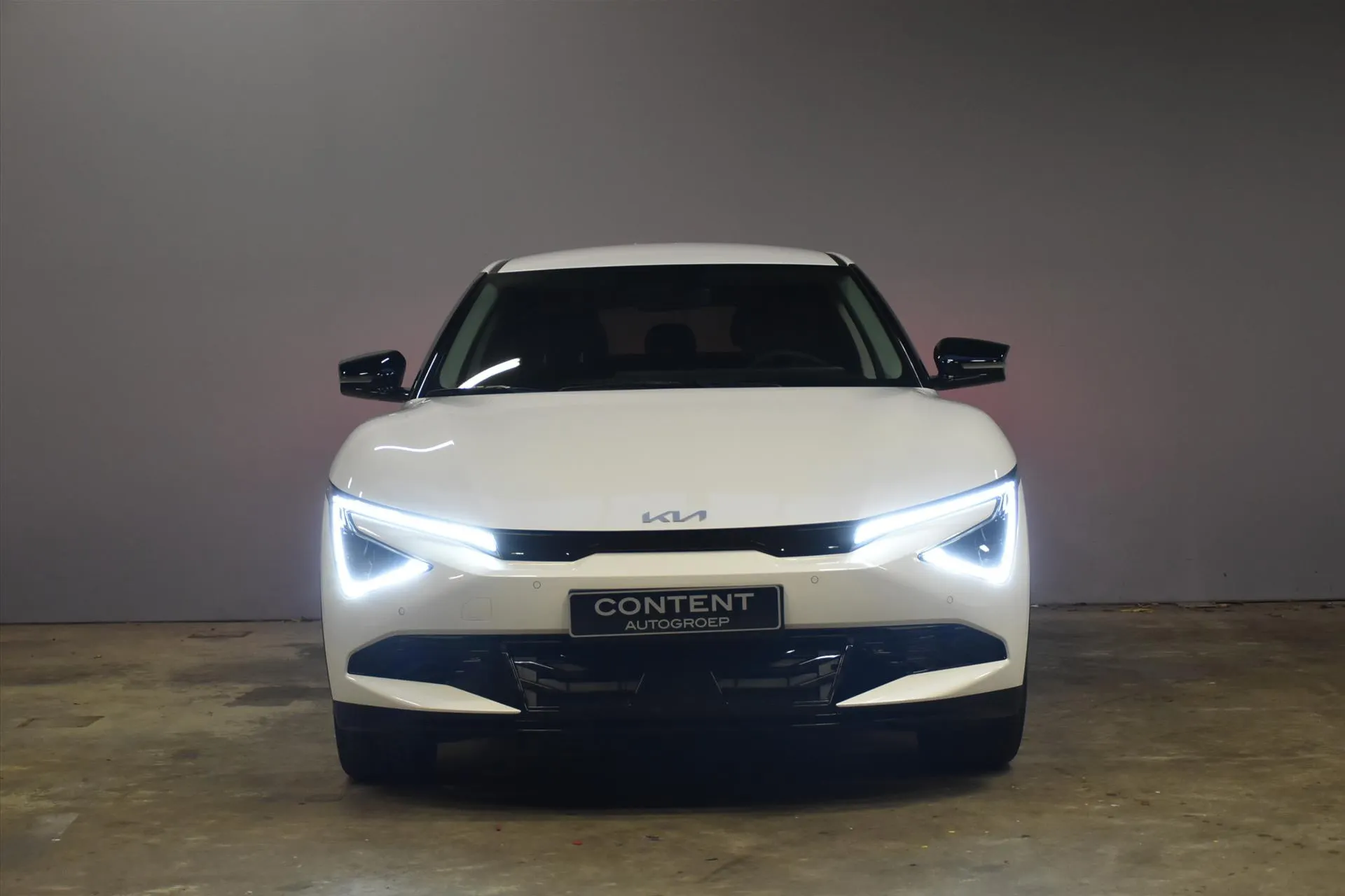 Kia EV6 met kenteken 74360 – interieur