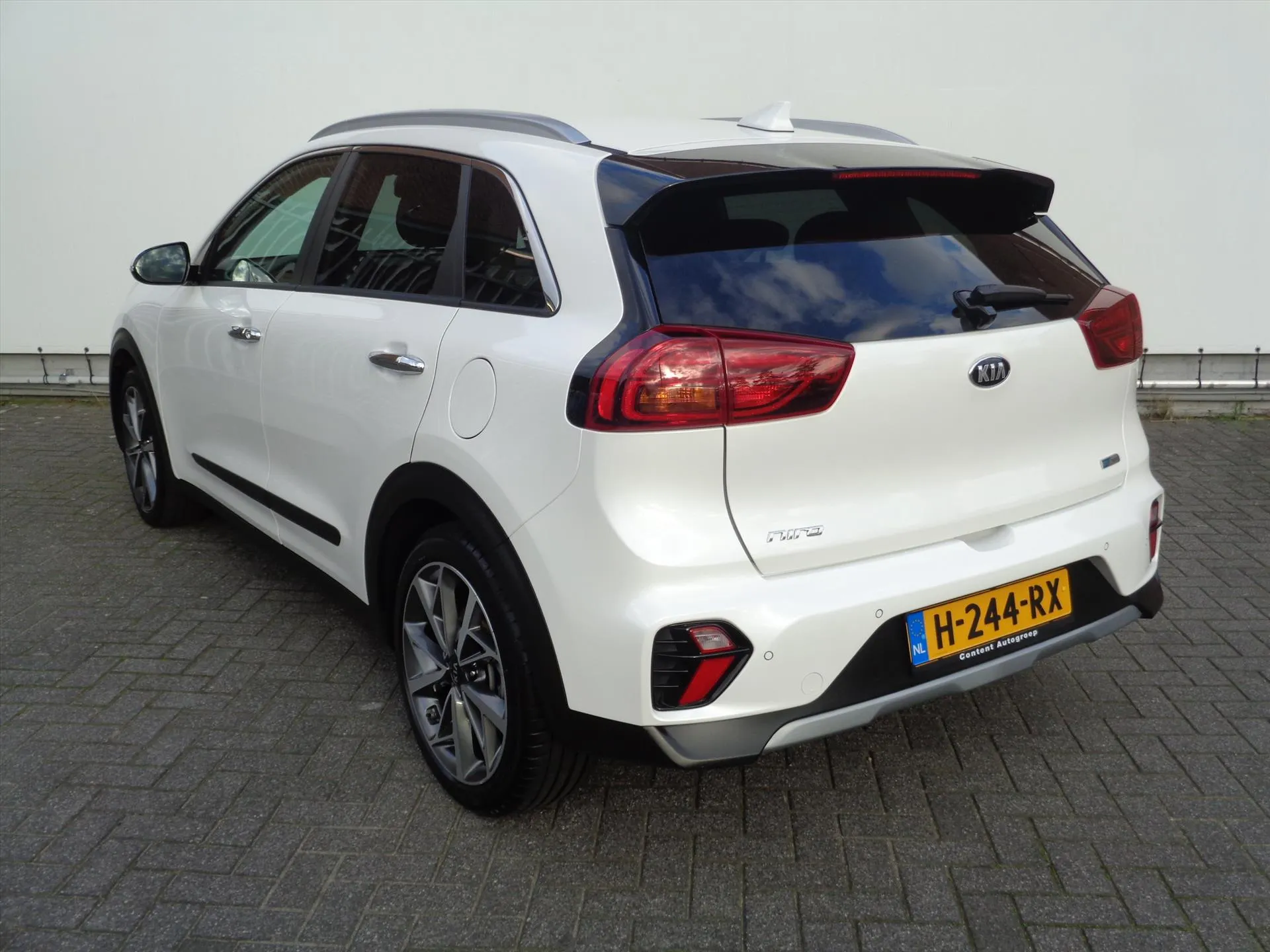 Kia Niro met kenteken H-244-RX – autofoto 3