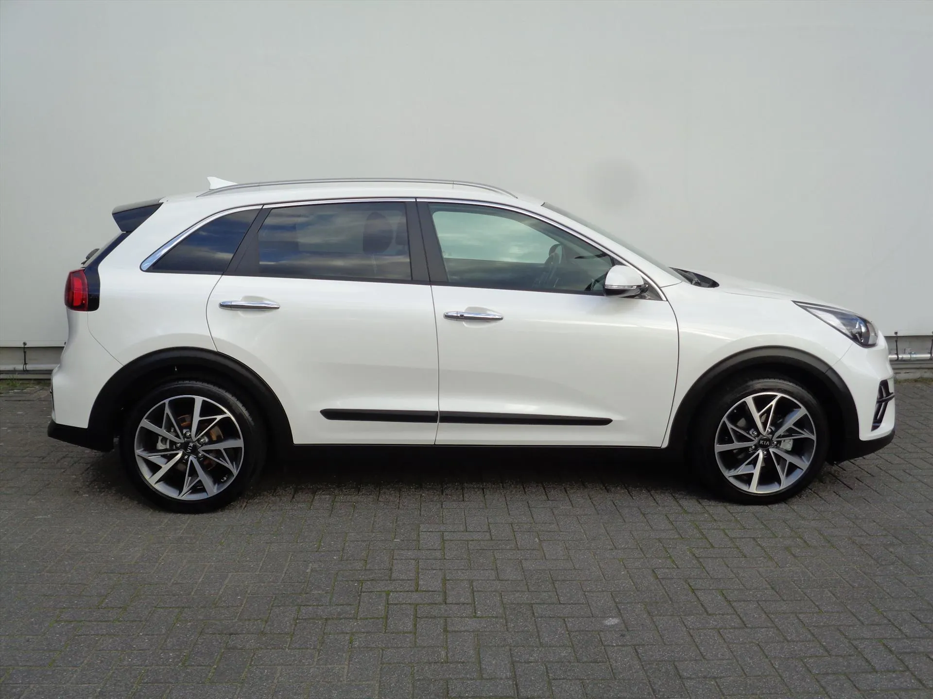 Kia Niro met kenteken H-244-RX – autofoto 5