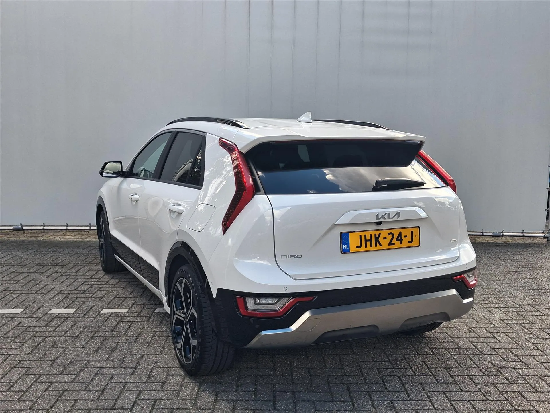 Kia Niro met kenteken JHK-24-J – interieur
