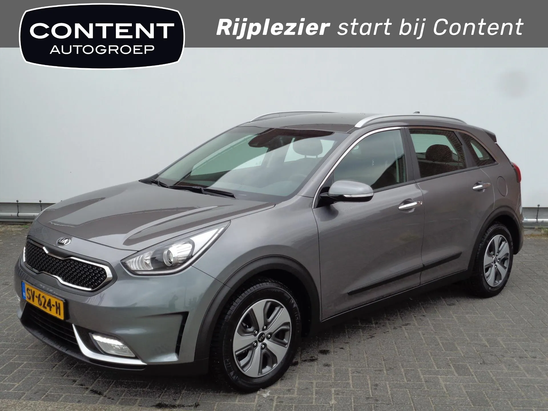 Kia Niro met kenteken SV-624-H – achteraanzicht