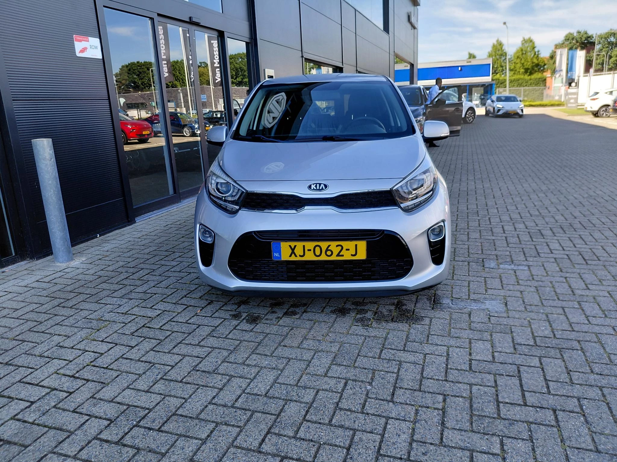 Kia Picanto met kenteken 50100 – autofoto 4