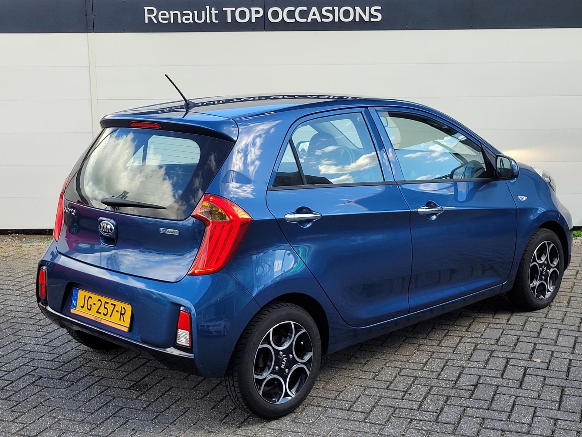 Kia Picanto met kenteken JG-257-R – achteraanzicht