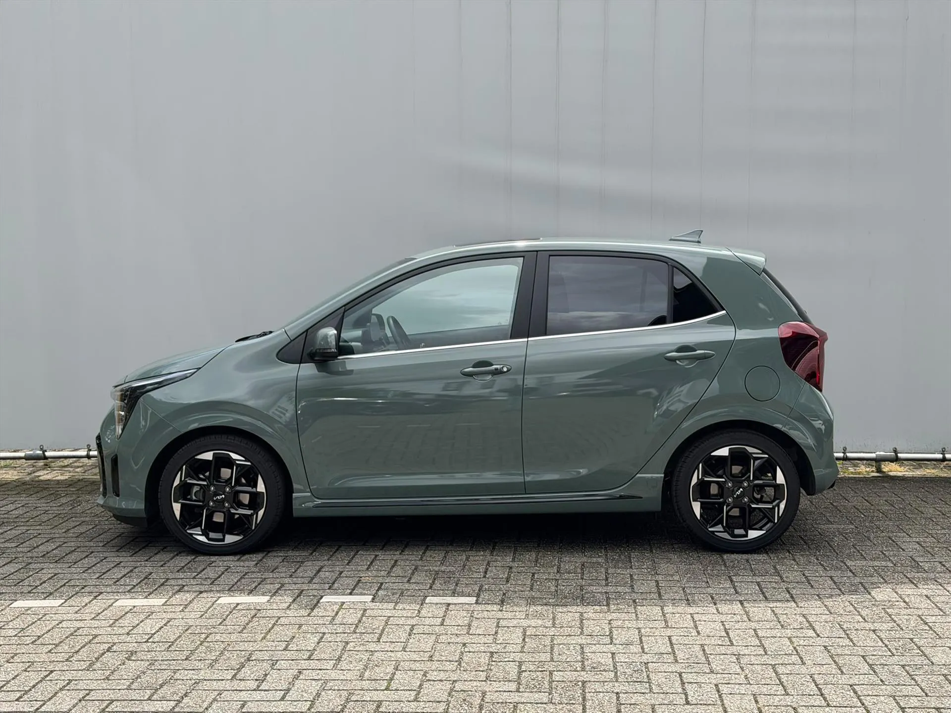 Kia Picanto met kenteken JHK-58-H – achteraanzicht