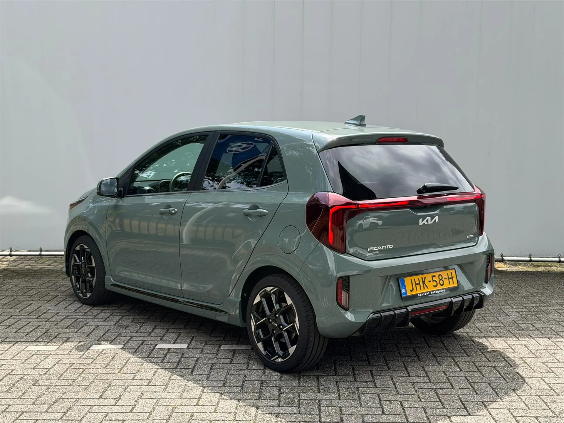 Kia Picanto met kenteken JHK-58-H – interieur