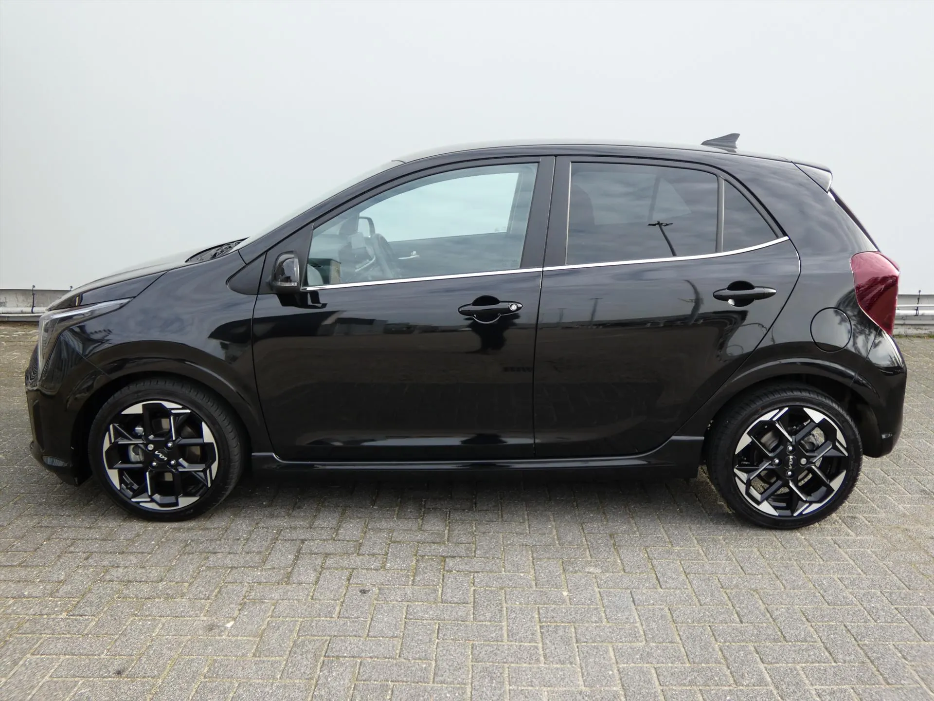 Kia Picanto met kenteken KBL-49-S – interieur