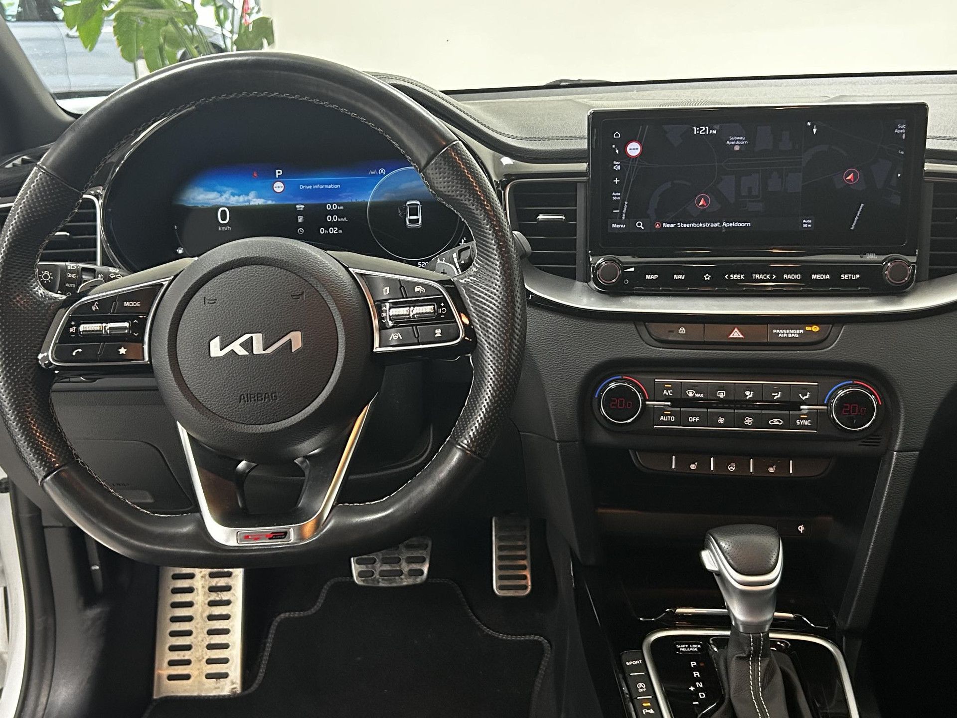 Kia ProCeed met kenteken N-600-XF – interieur