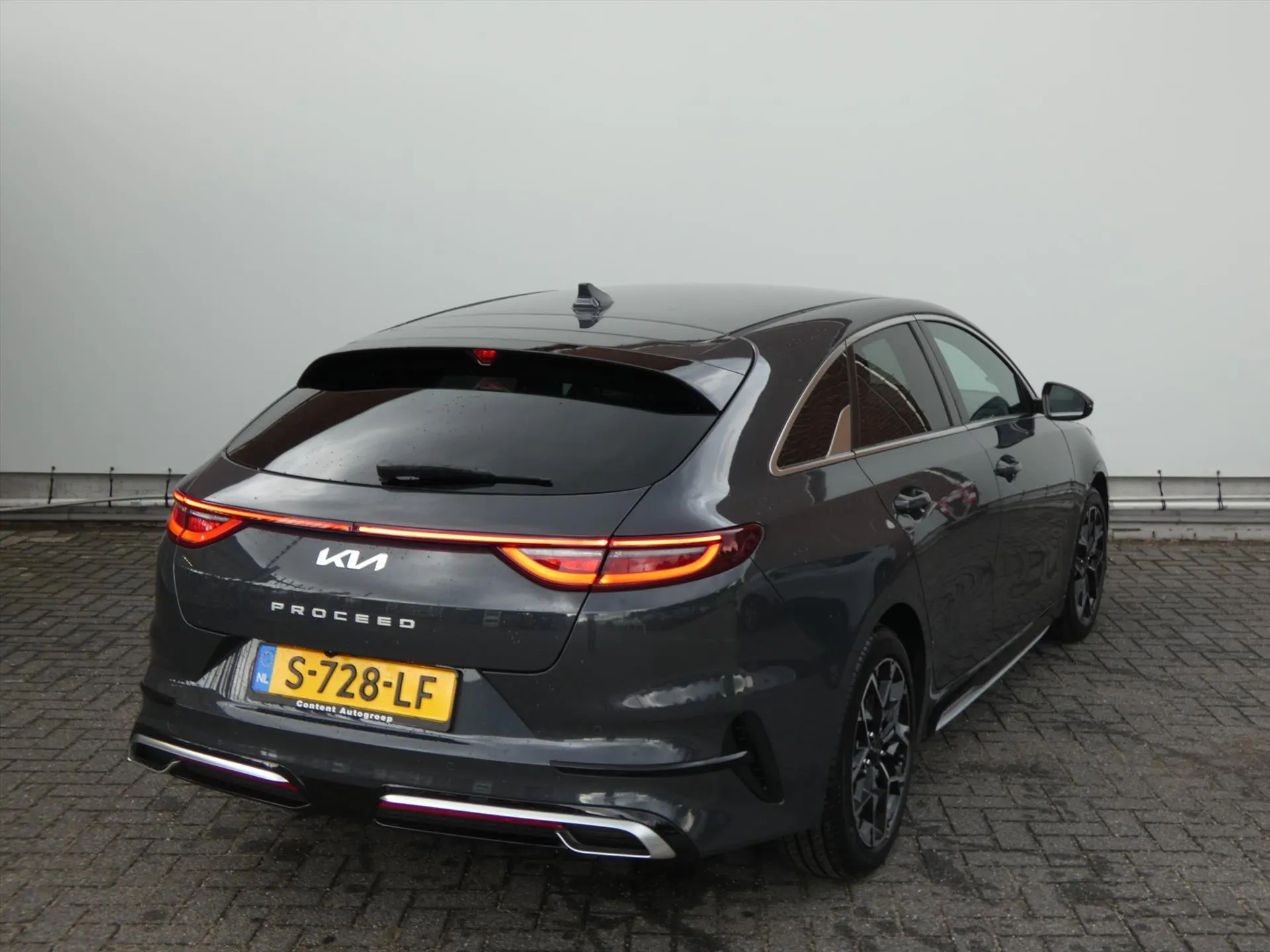 Kia ProCeed met kenteken S-728-LF – detailfoto