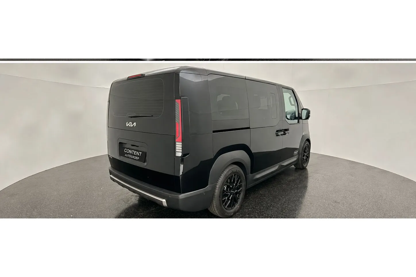 Kia PV5 met kenteken 78353 – achteraanzicht