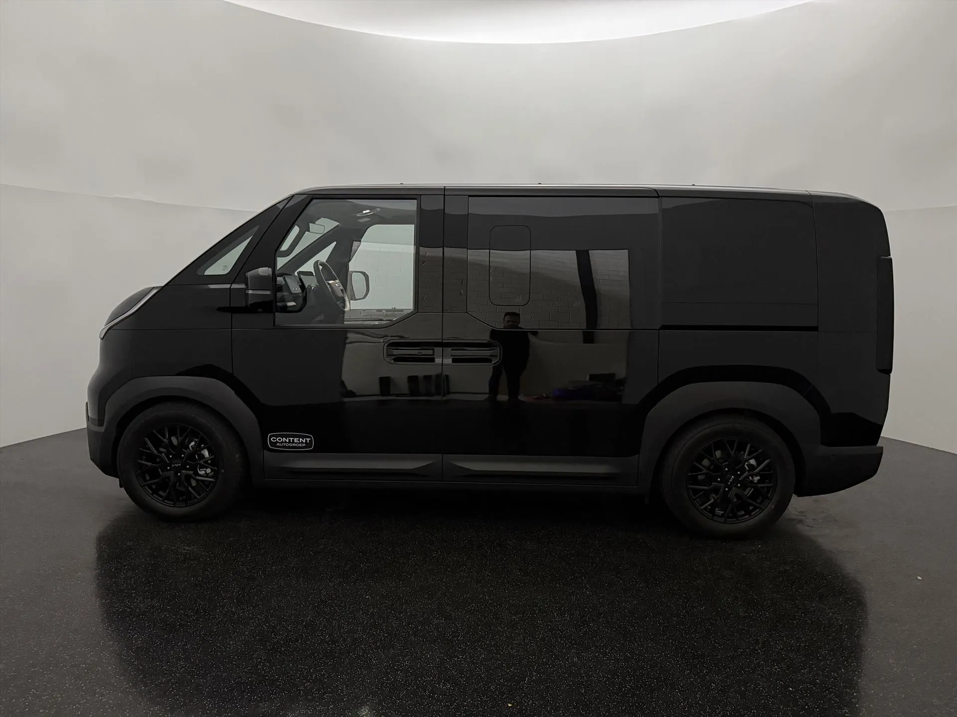 Kia PV5 met kenteken 78353 – interieur