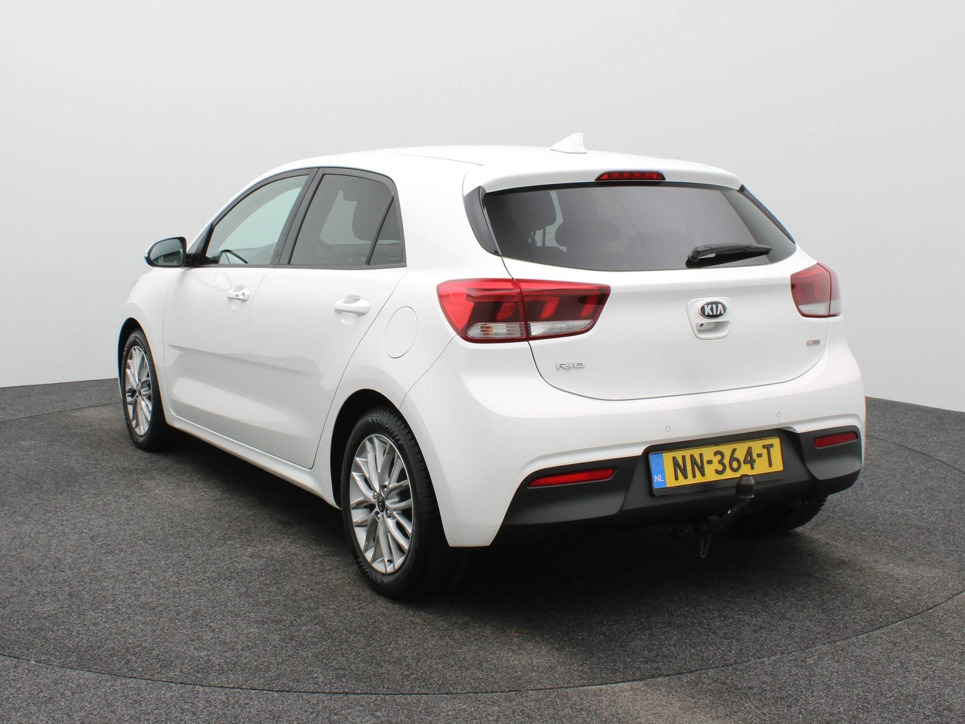 Kia Rio met kenteken 45100 – autofoto 5