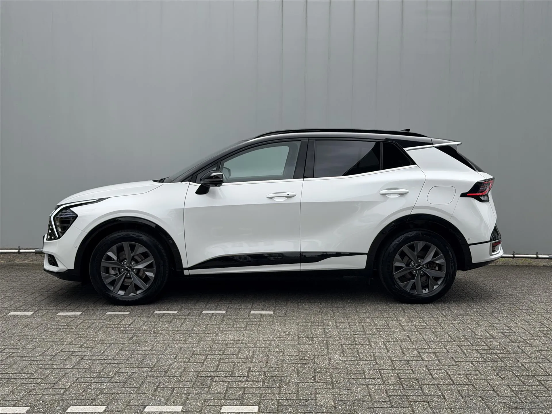 Kia Sportage met kenteken HTZ-45-N – achteraanzicht