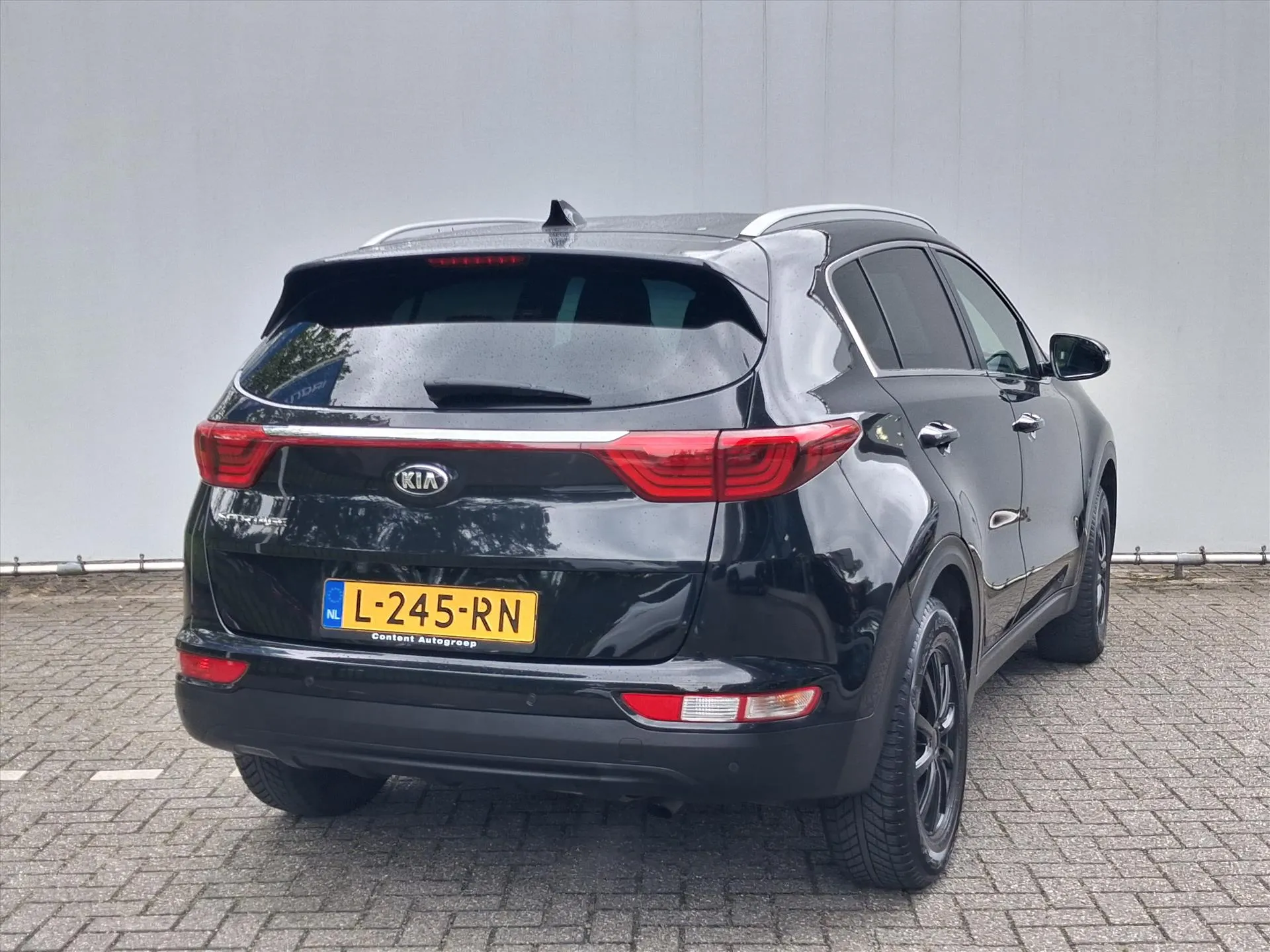 Kia Sportage met kenteken L-245-RN – dashboard