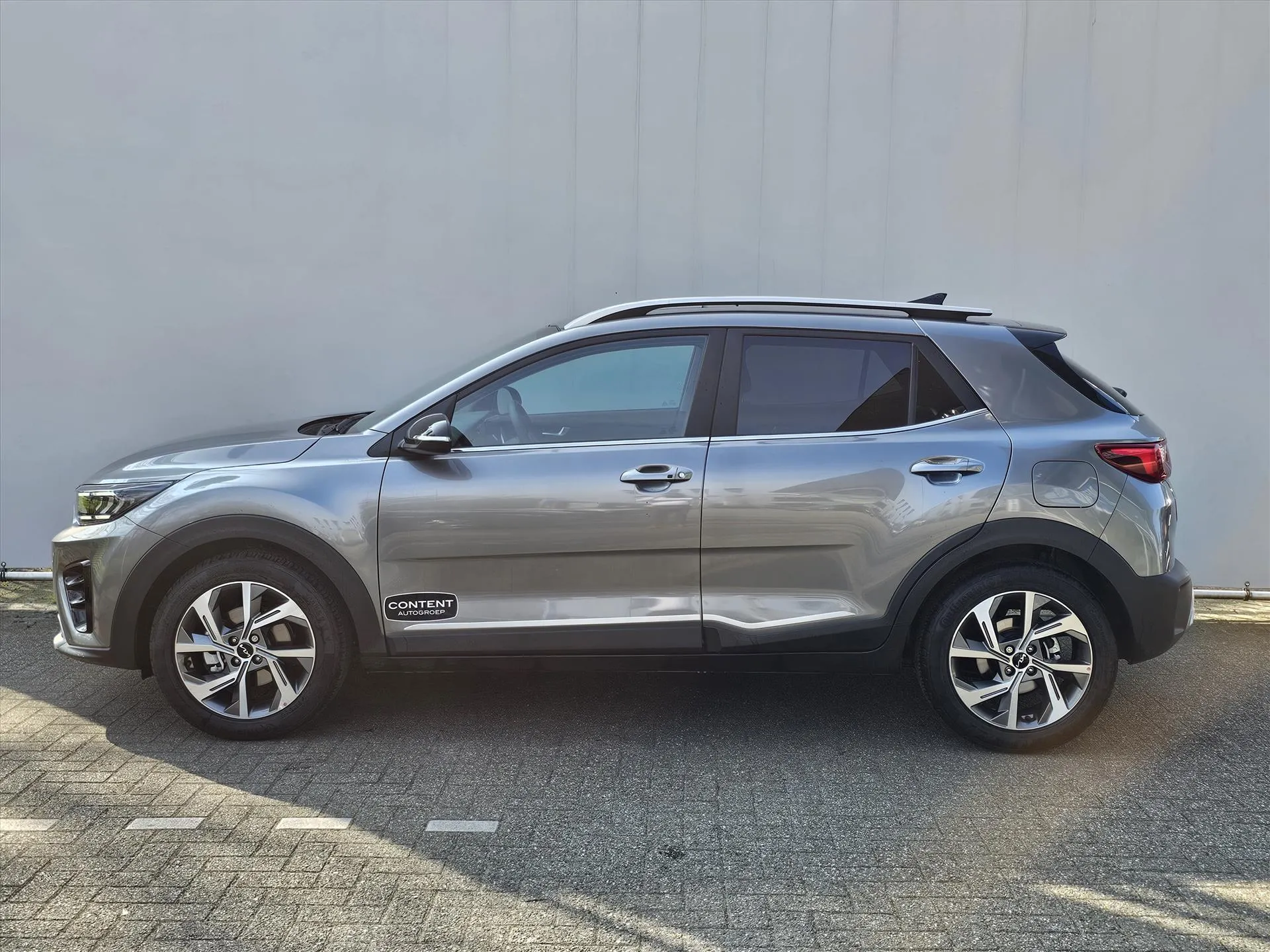 Kia Stonic met kenteken GZV-73-T – achteraanzicht