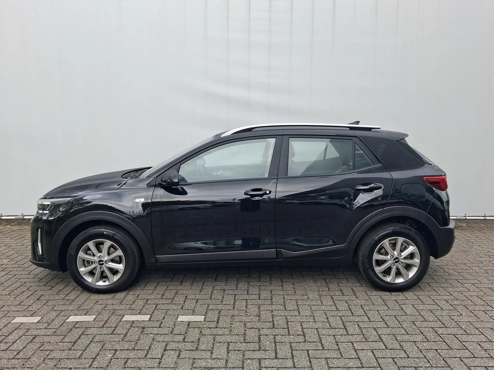 Kia Stonic met kenteken HZP-26-V – achteraanzicht