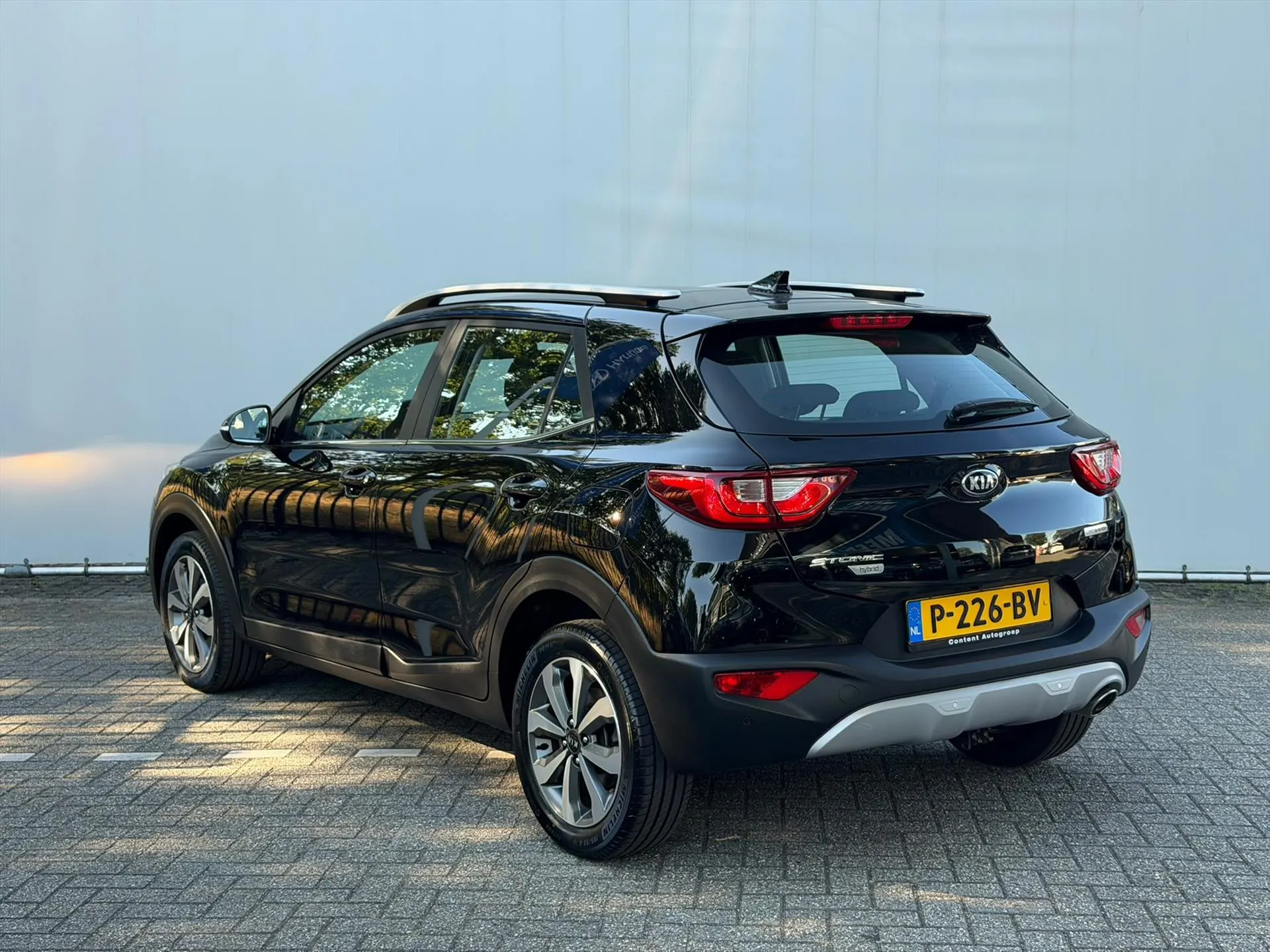 Kia Stonic met kenteken P-226-BV – interieur