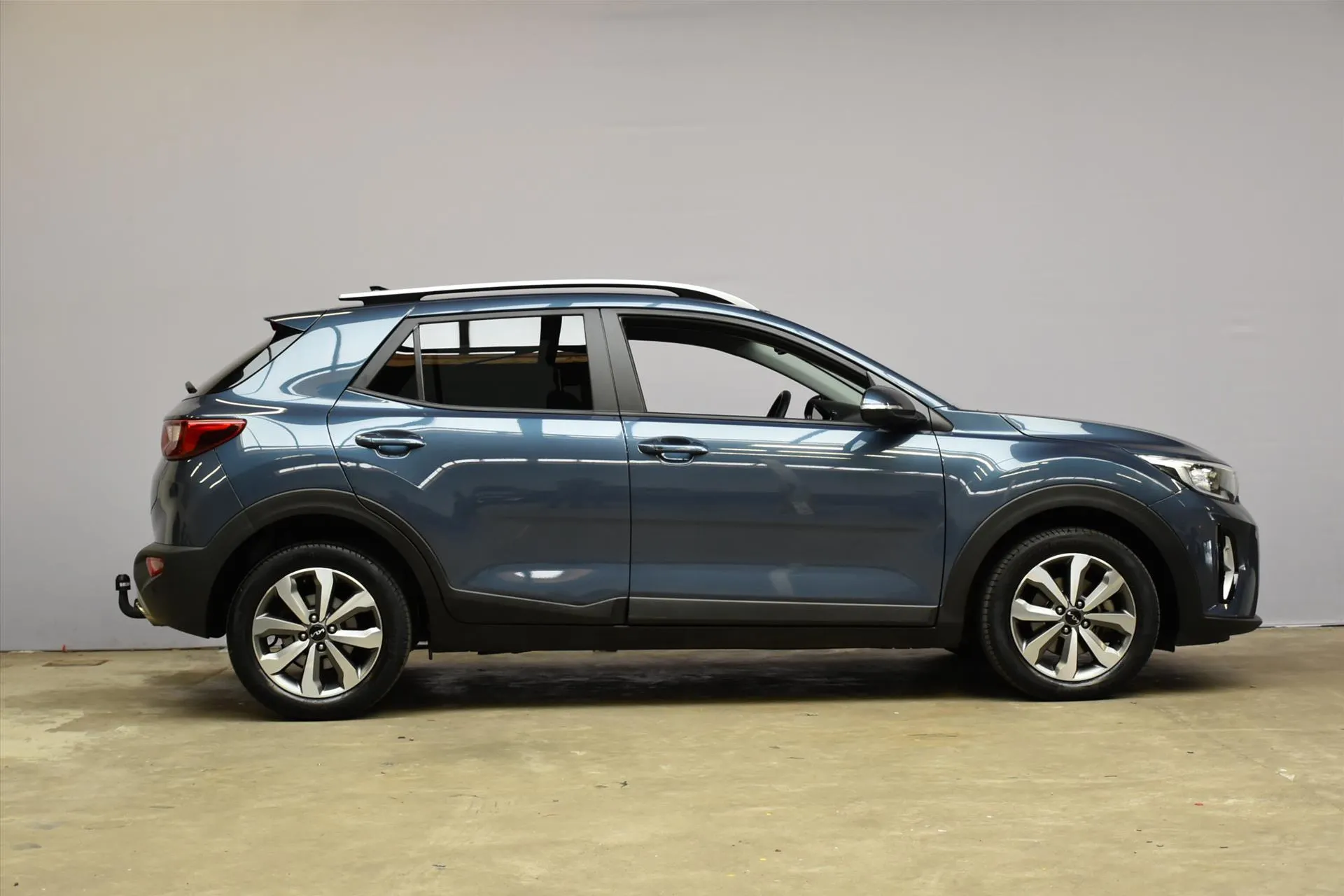 Kia Stonic met kenteken P-725-TJ – dashboard