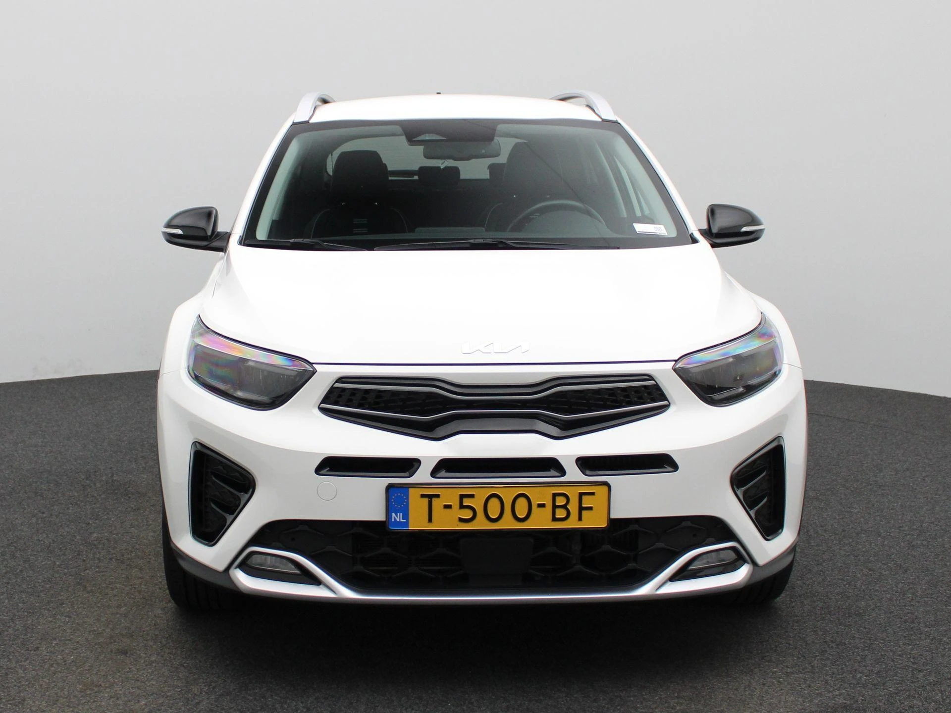 Kia Stonic met kenteken T-500-BF – autofoto 3