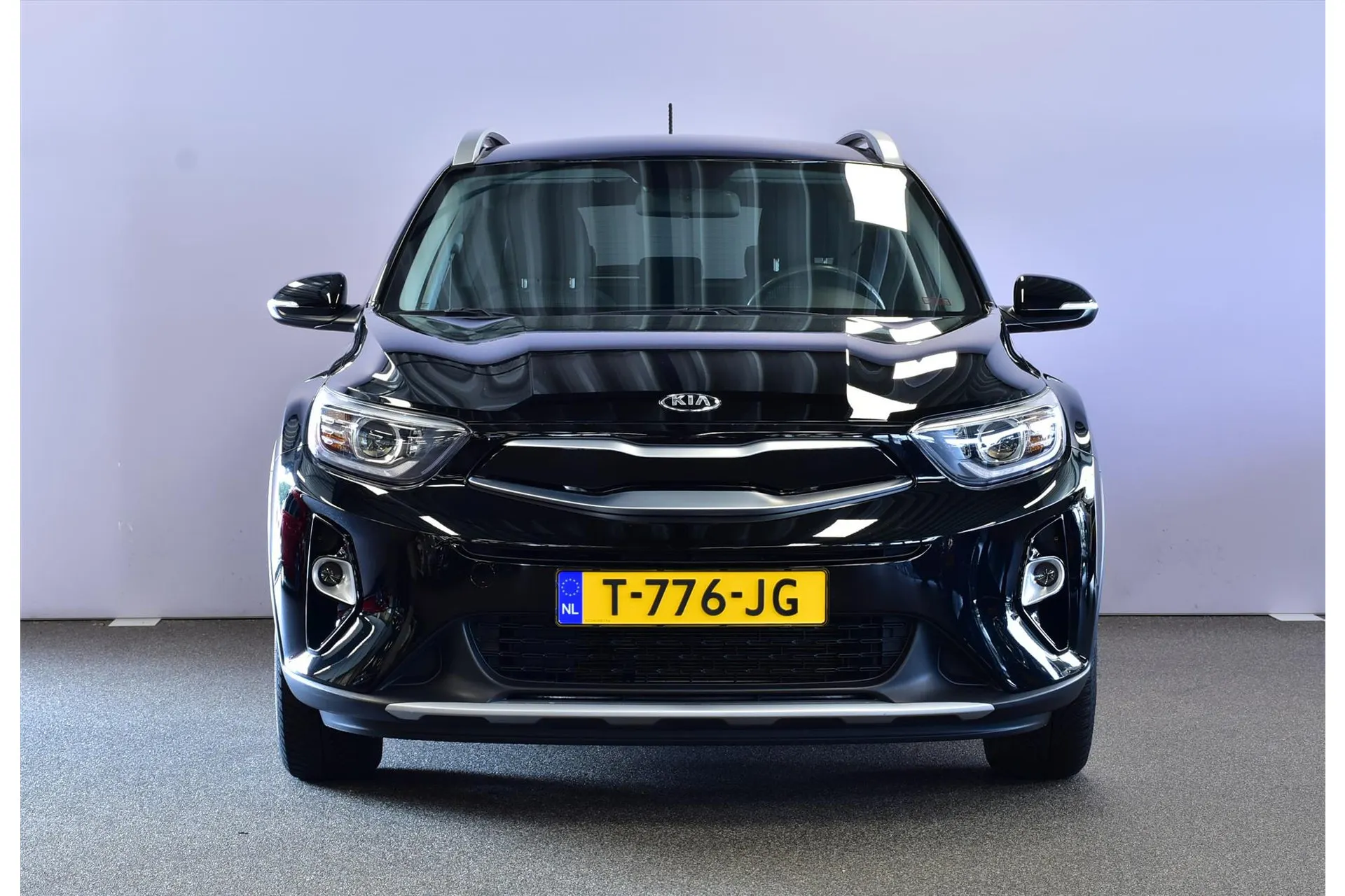 Kia Stonic met kenteken T-776-JG – achteraanzicht