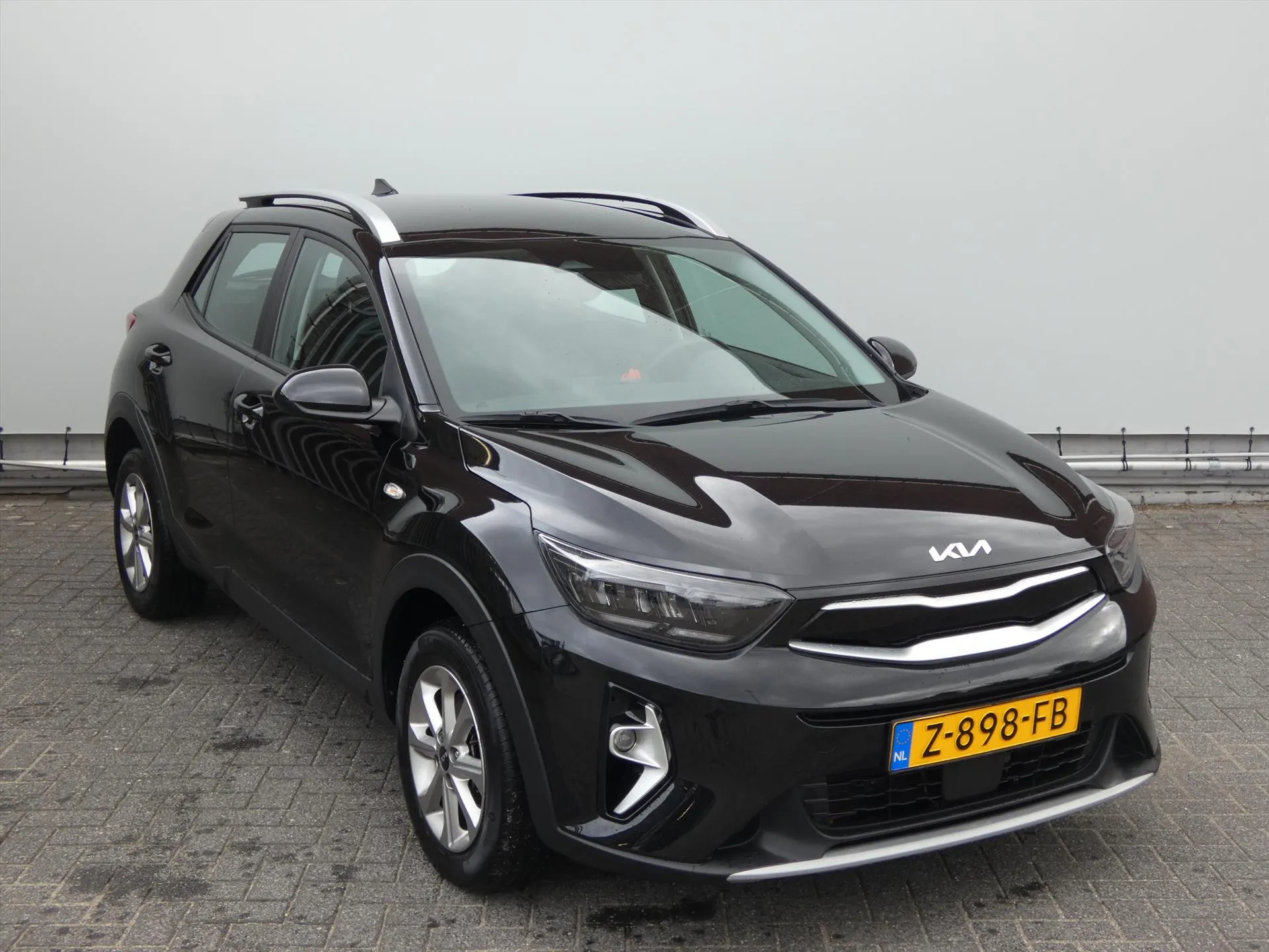 Kia Stonic met kenteken Z-898-FB – interieur