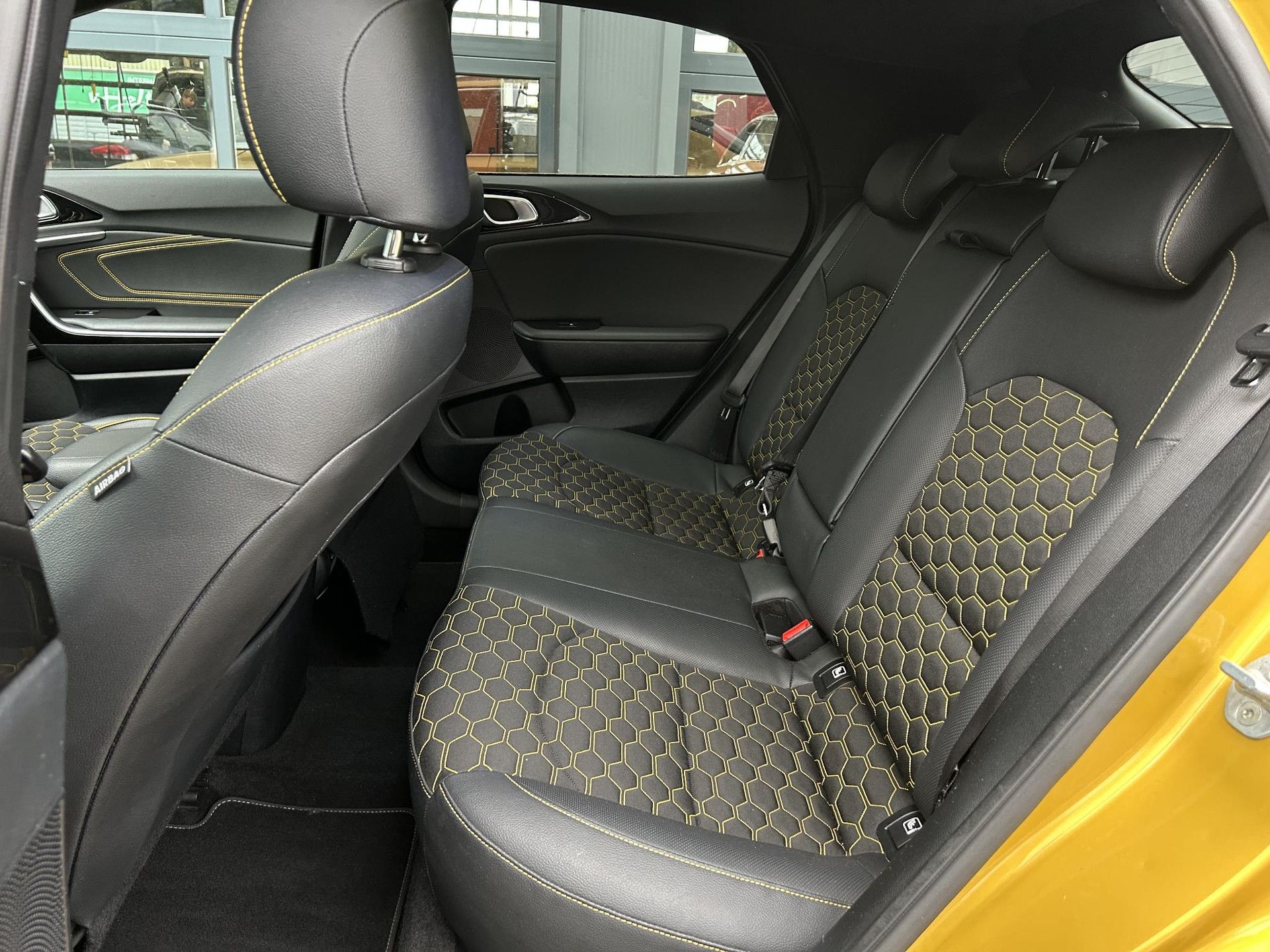 Kia Xceed met kenteken G-527-HS – dashboard