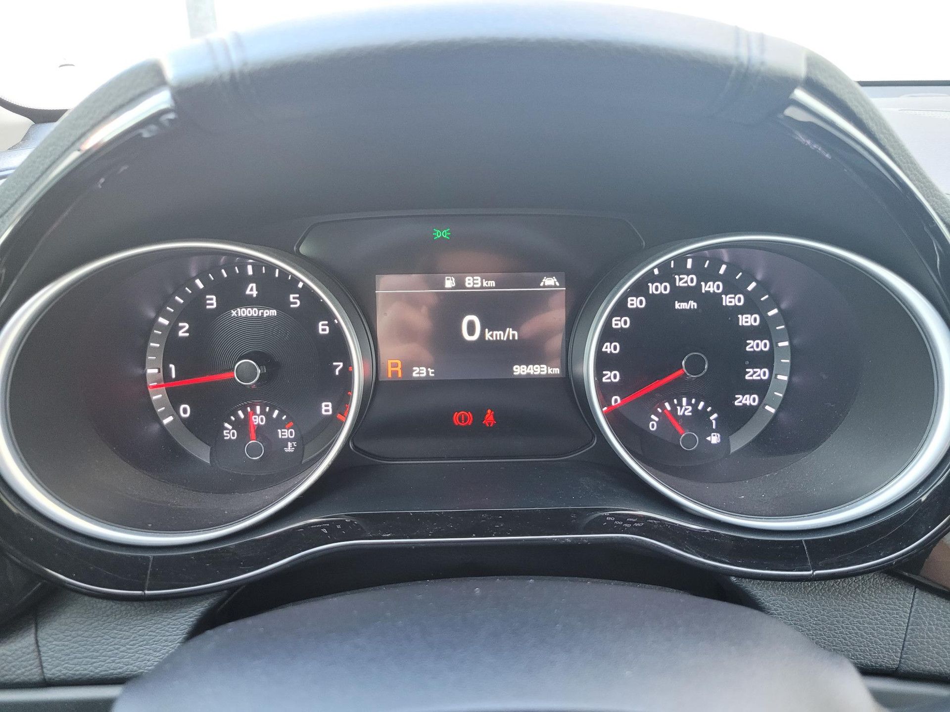 Kia Xceed met kenteken H-959-LV – dashboard