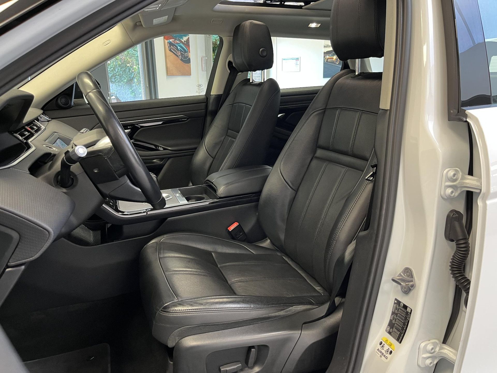 Land Rover RoverRangeRoverEvoque met kenteken K-502-DL – dashboard