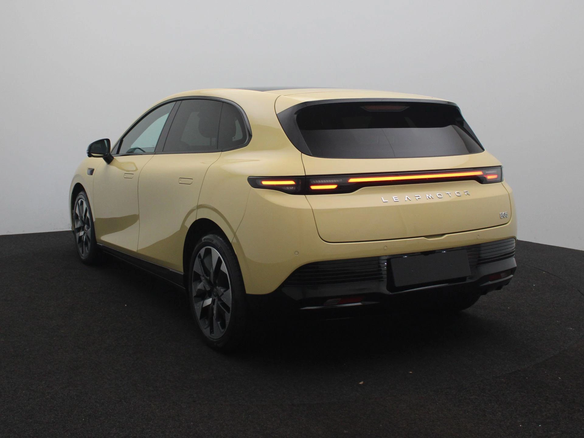 Leapmotor B05 – autofoto 4