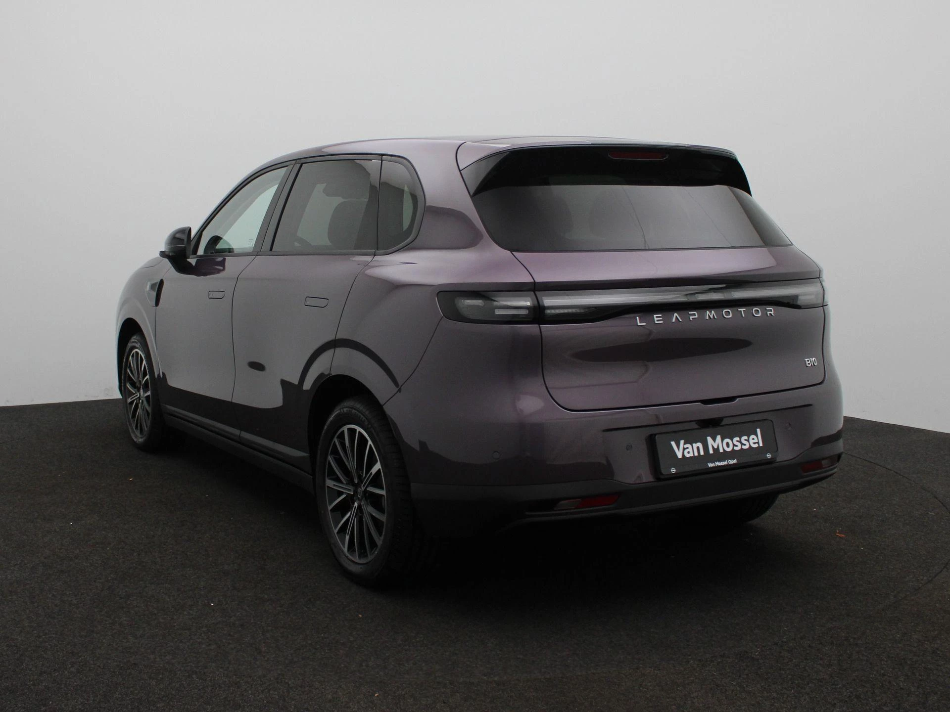 Leapmotor B10 – autofoto 4