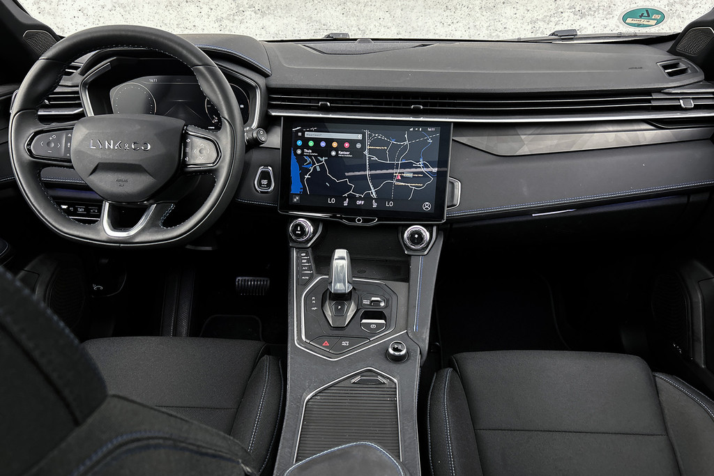 Lynk & Co 1 – dashboard