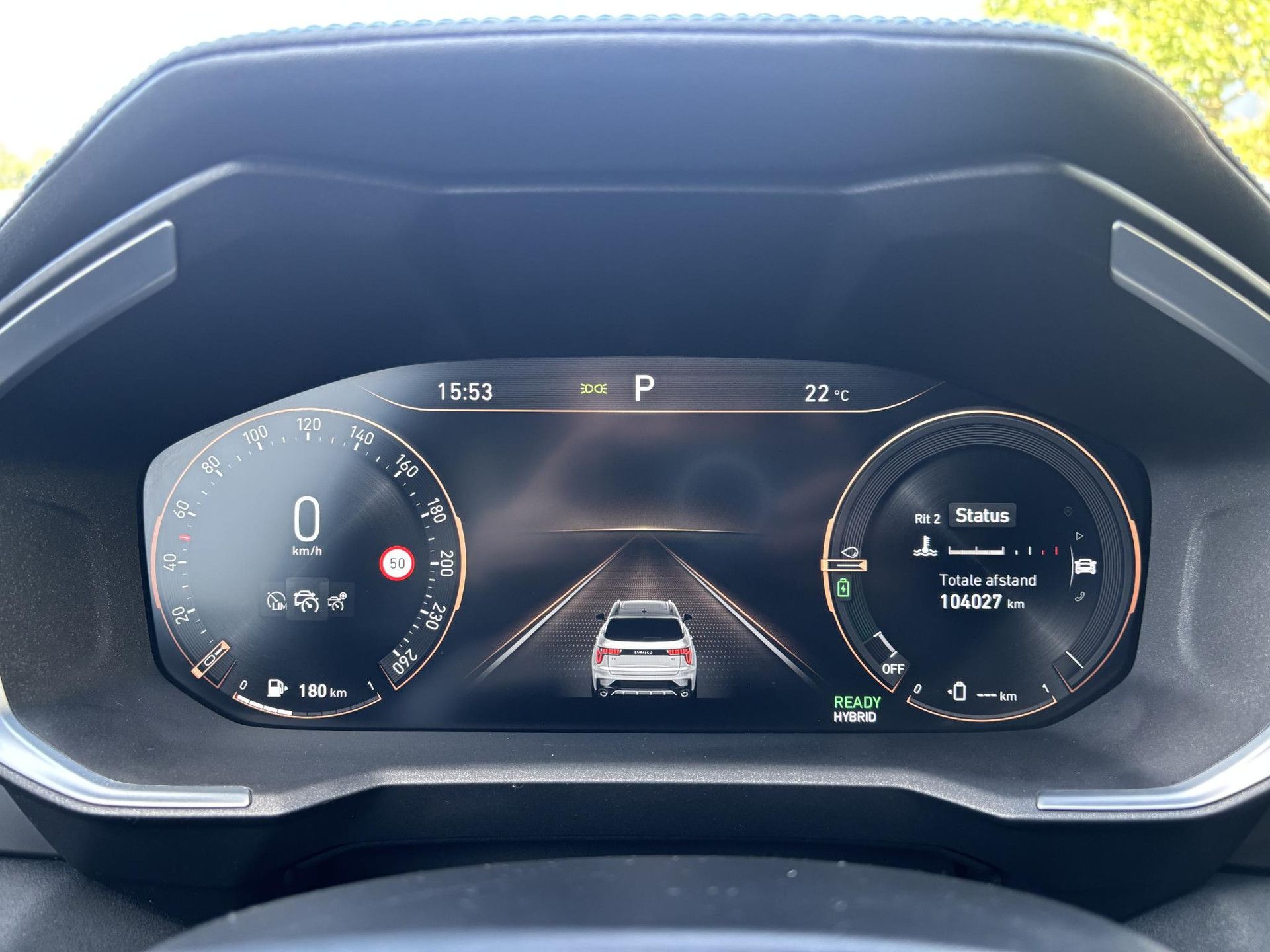 Lynk & Co &Co01 met kenteken GZB-34-S – dashboard