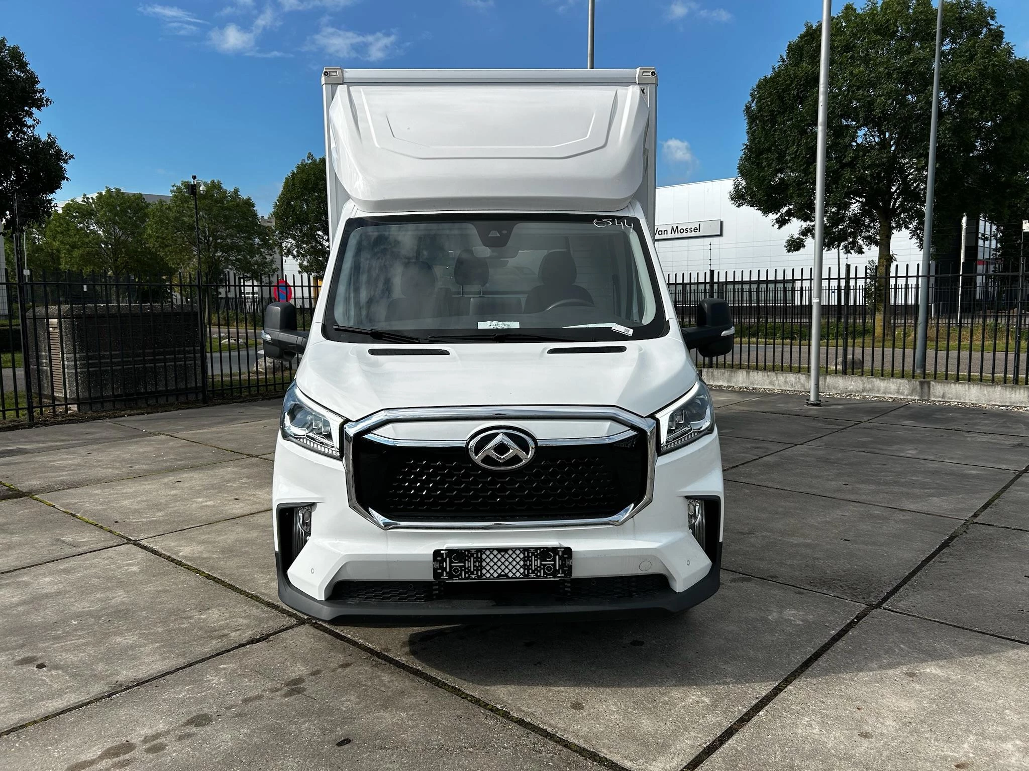 Maxus eDeliver9 – autofoto 4