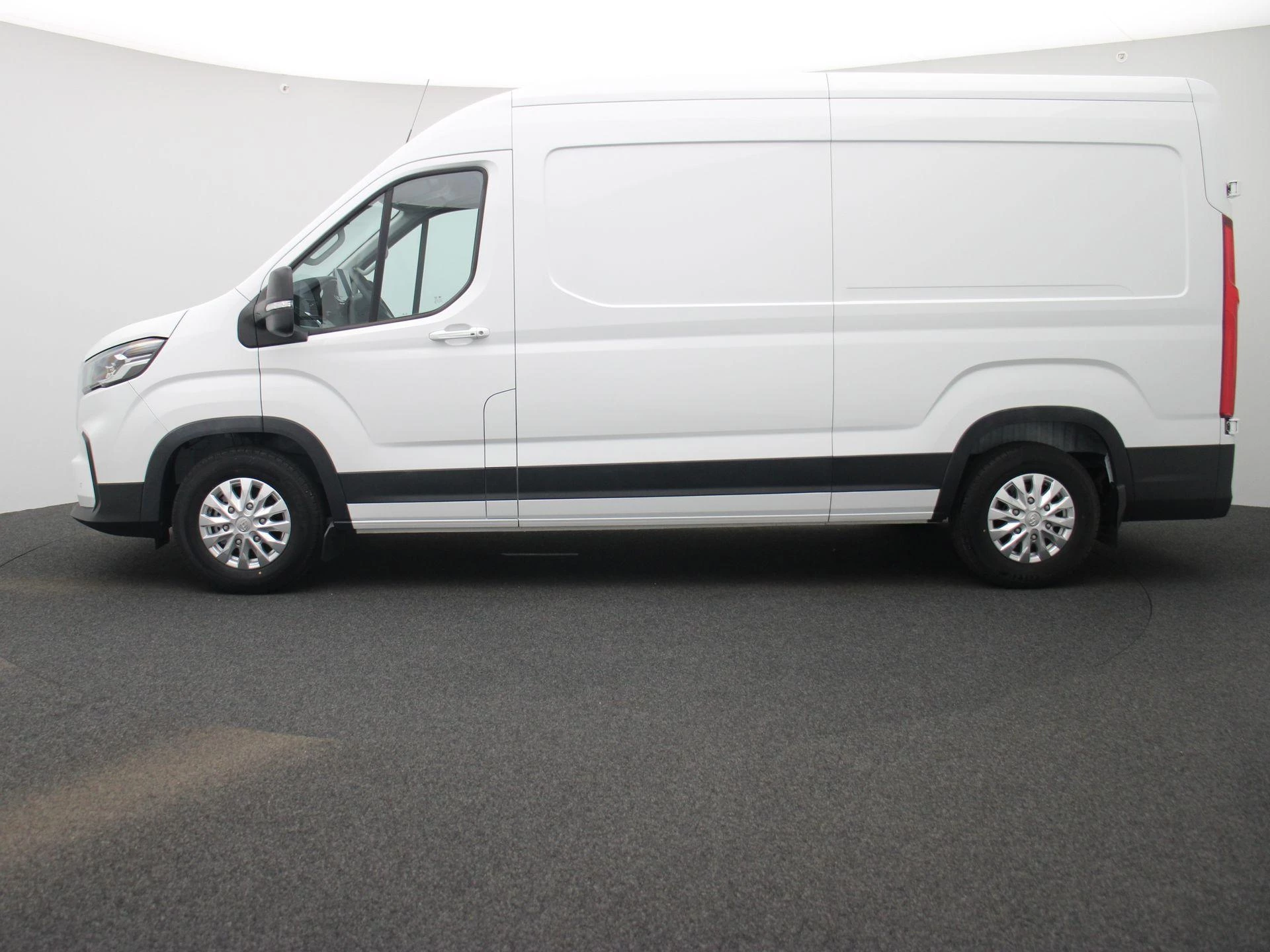 Maxus eDeliver9 – autofoto 5