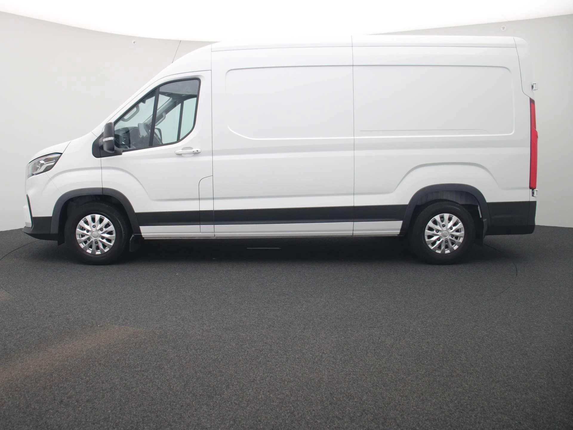 Maxus eDeliver9 – autofoto 5