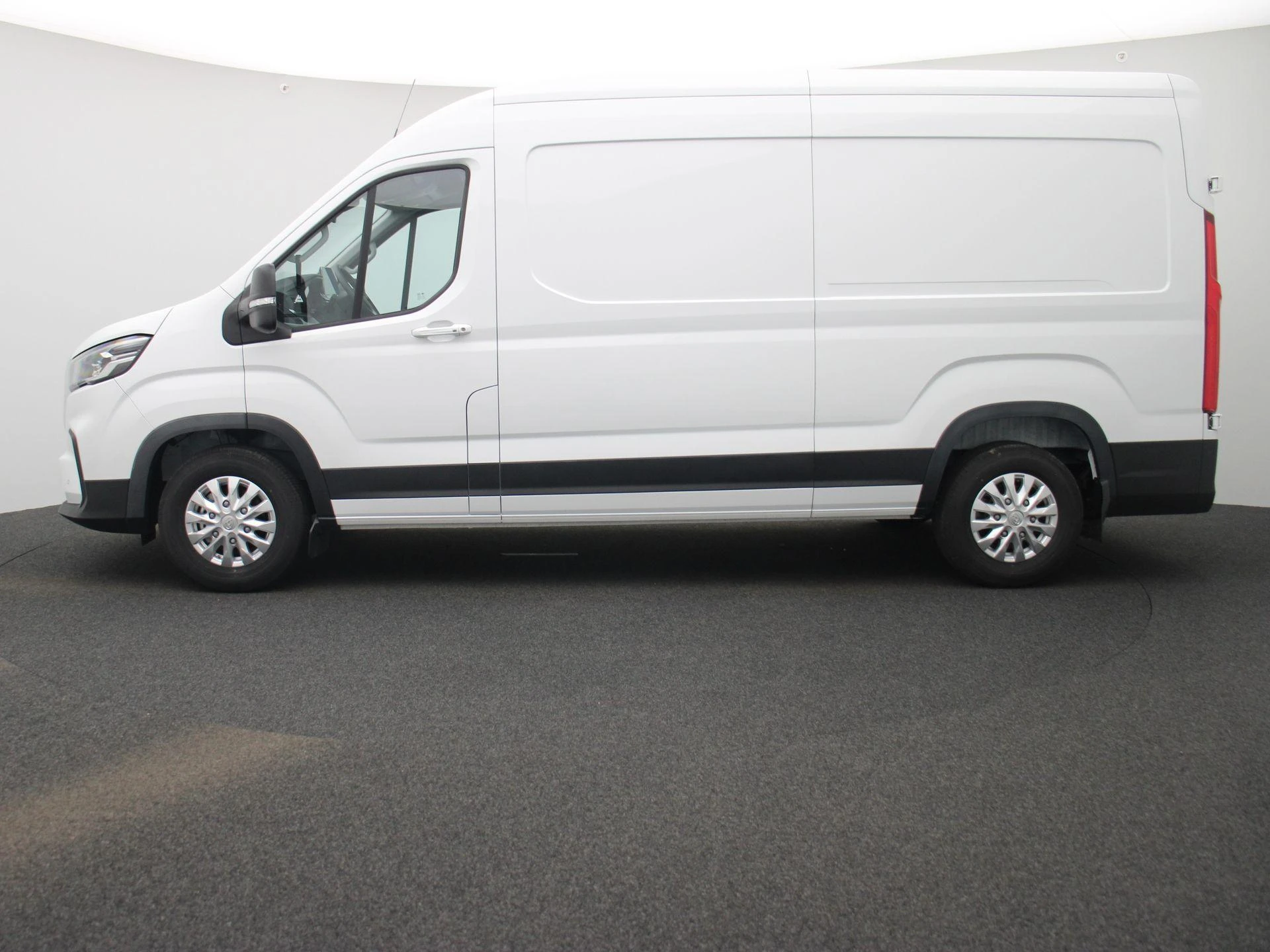 Maxus eDeliver9 – autofoto 5