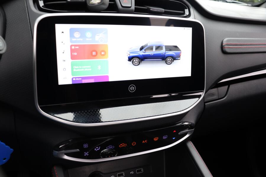 Maxus T90 met kenteken V-65-RBV – detailfoto