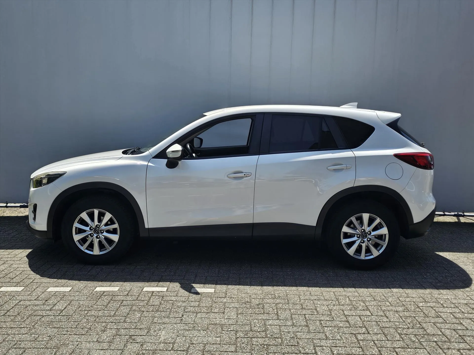 Mazda CX-5 met kenteken JP-333-F – achteraanzicht