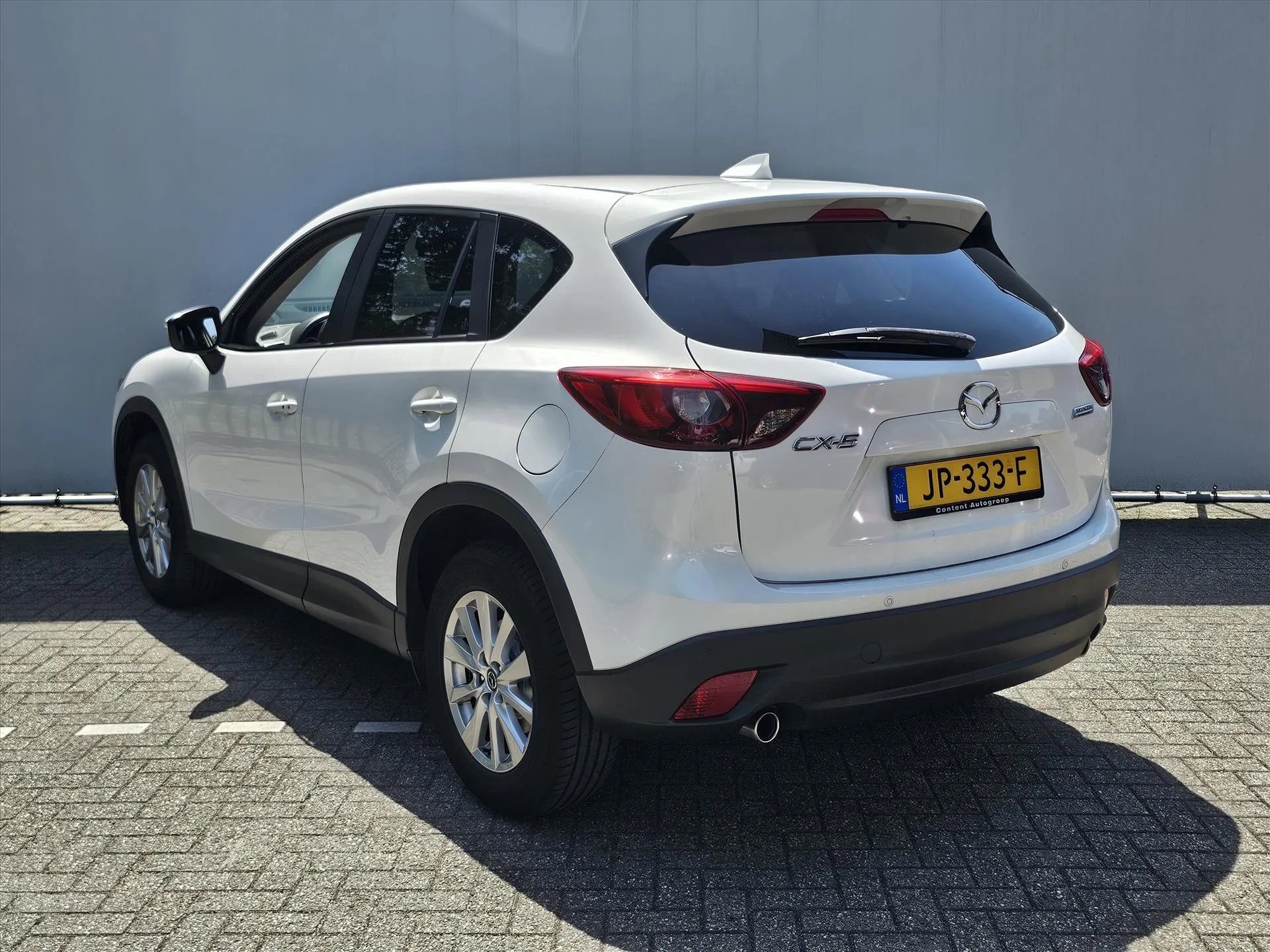 Mazda CX-5 met kenteken JP-333-F – interieur