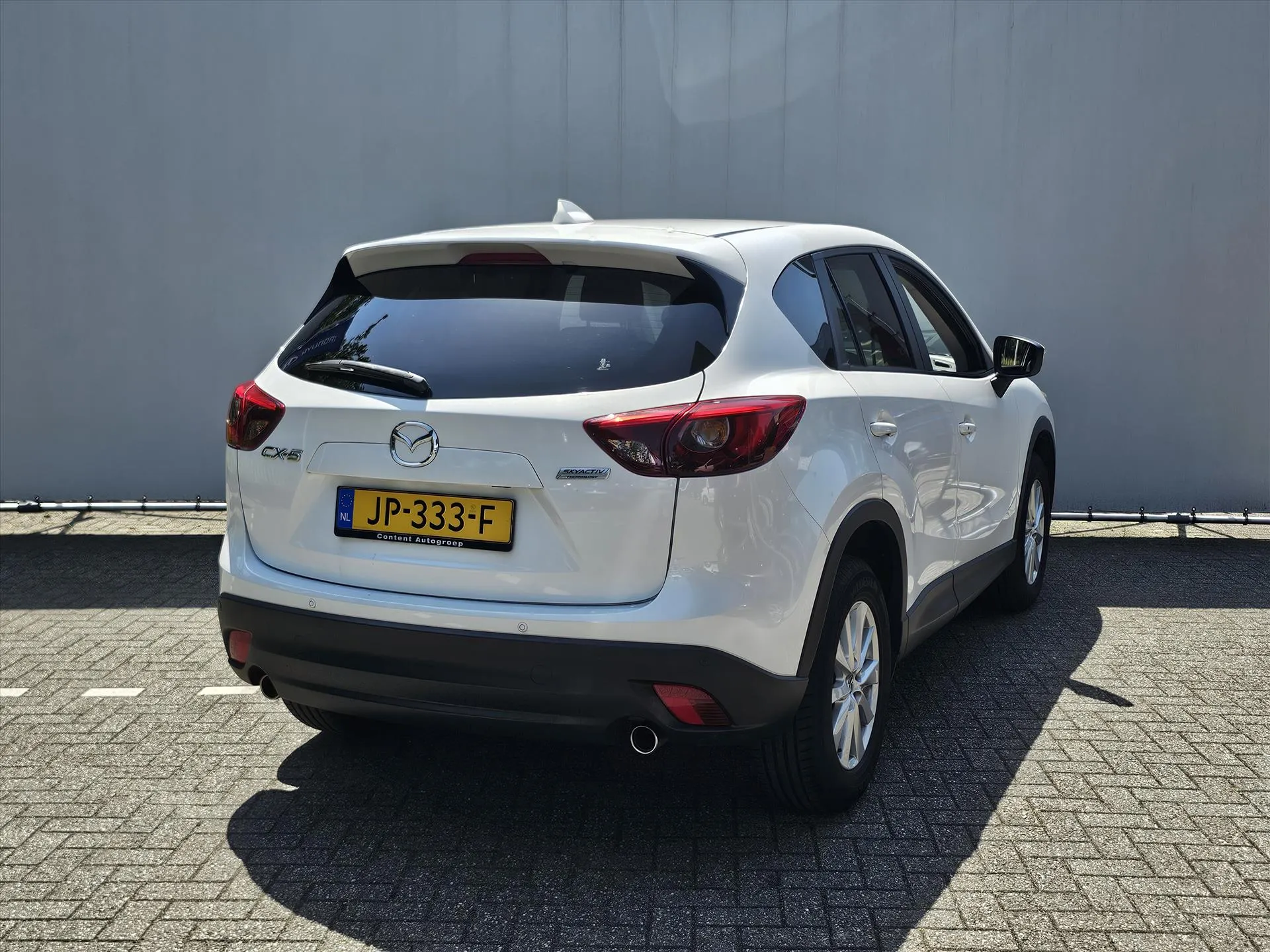 Mazda CX-5 met kenteken JP-333-F – dashboard