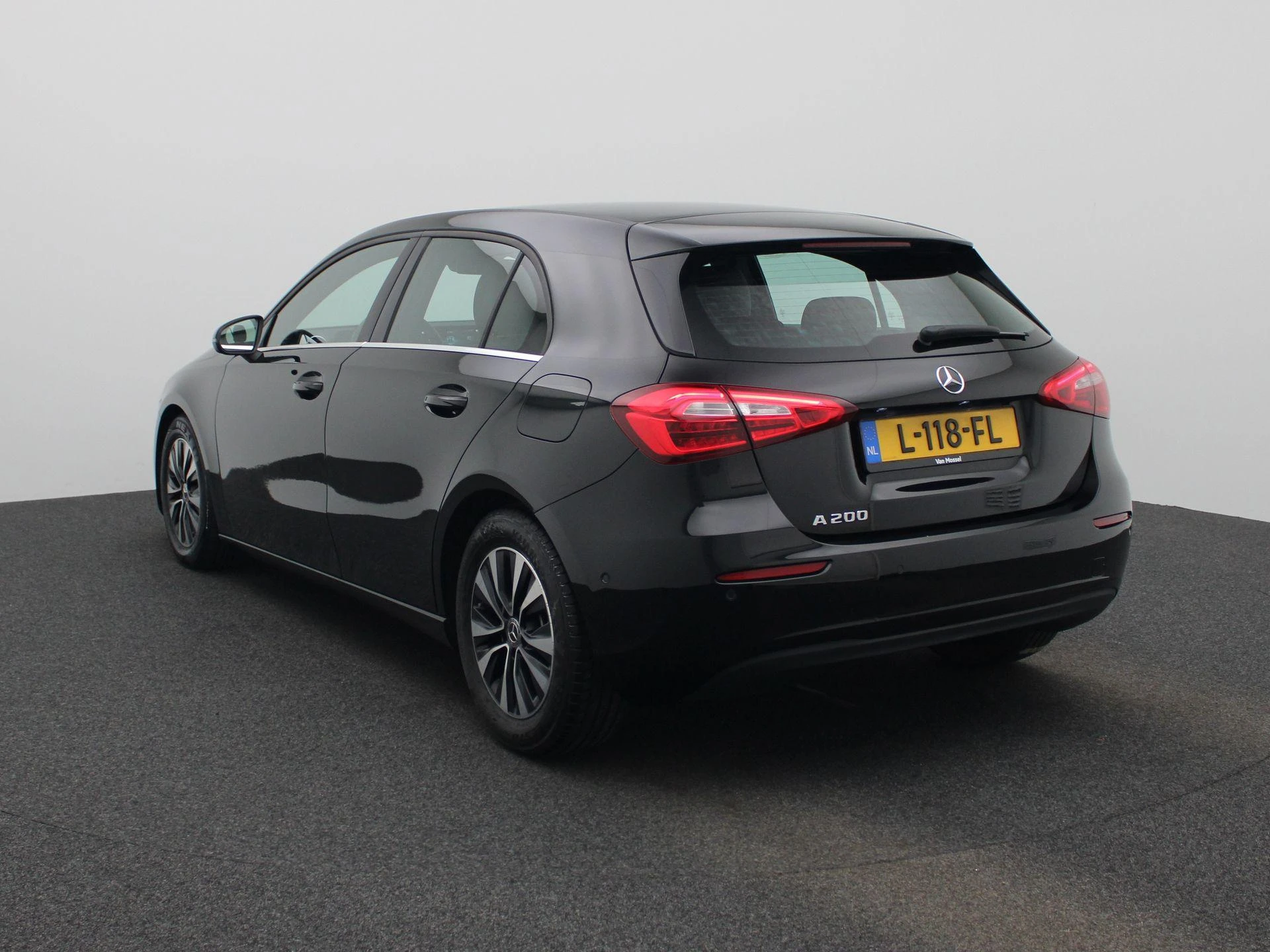 Mercedes-Benz A-Klasse met kenteken L-118-FL – autofoto 3