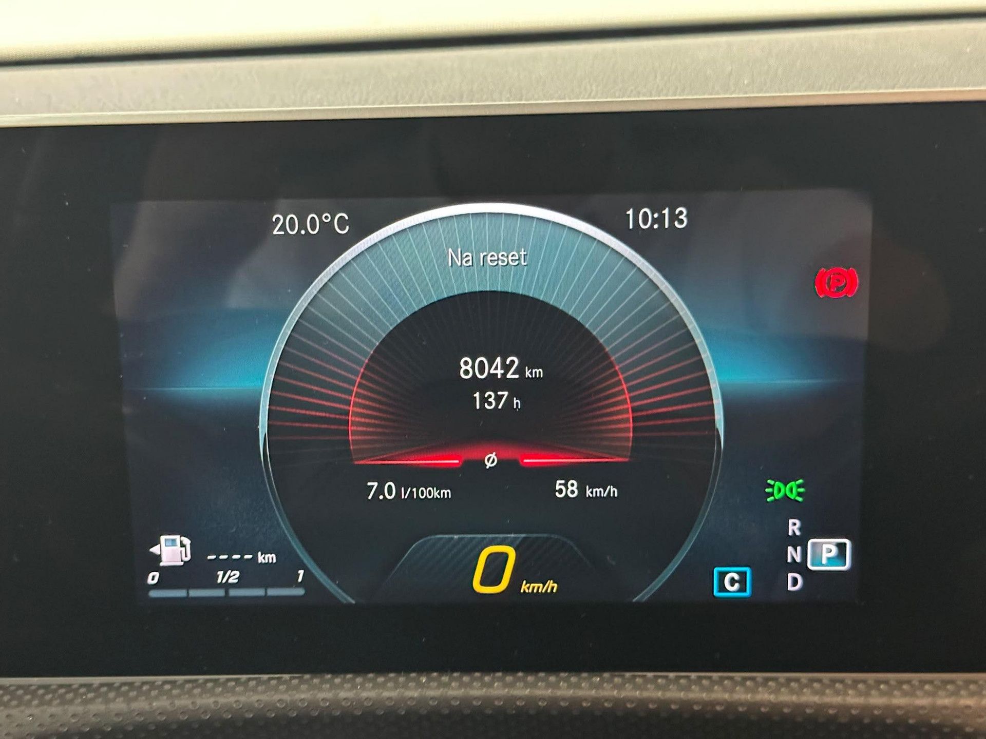 Mercedes-Benz A-Klasse met kenteken X-001-SV – dashboard