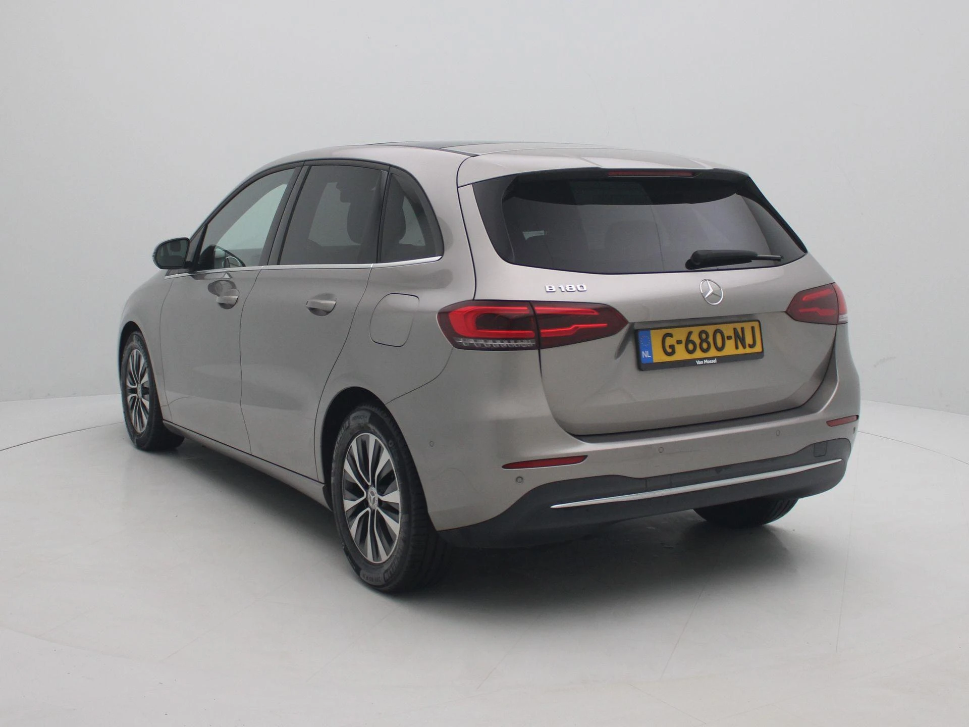Mercedes-Benz B-Klasse met kenteken G-680-NJ – autofoto 4
