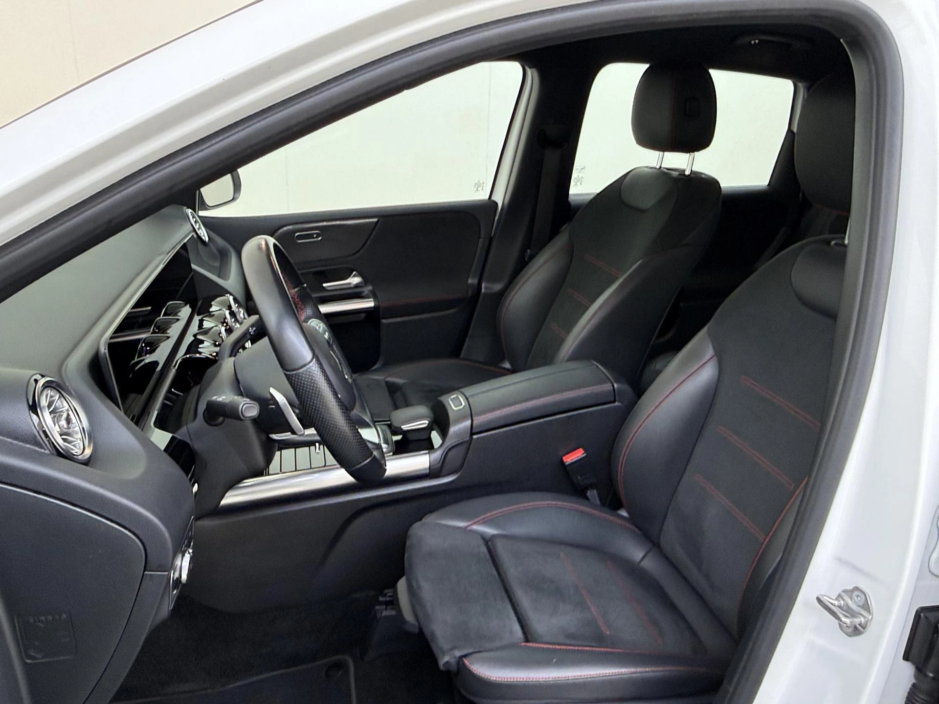 Mercedes-Benz B-Klasse met kenteken L-296-FN – autofoto 4