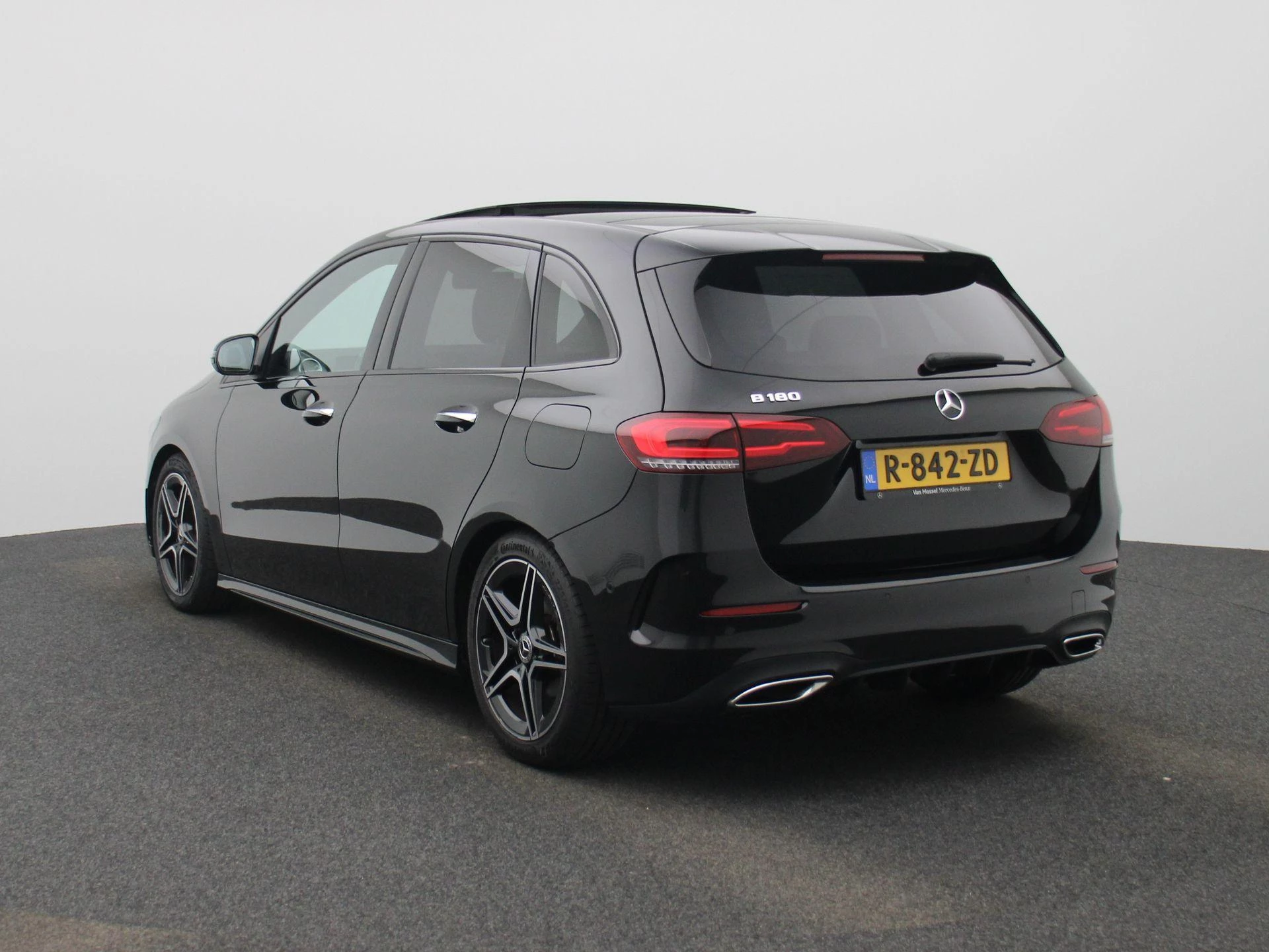 Mercedes-Benz B-Klasse met kenteken R-842-ZD – autofoto 3