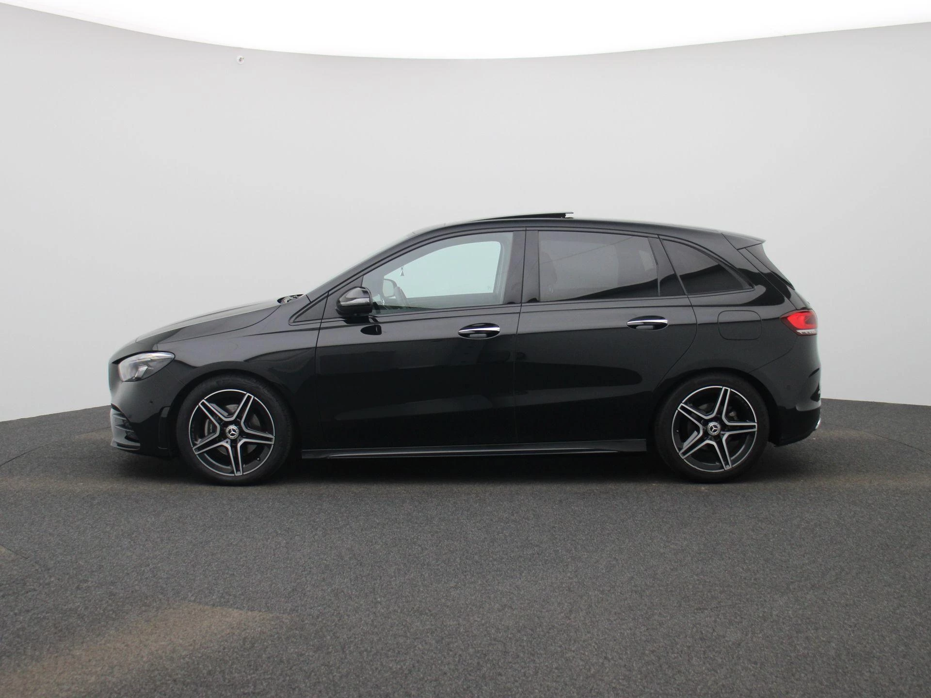 Mercedes-Benz B-Klasse met kenteken R-842-ZD – autofoto 5