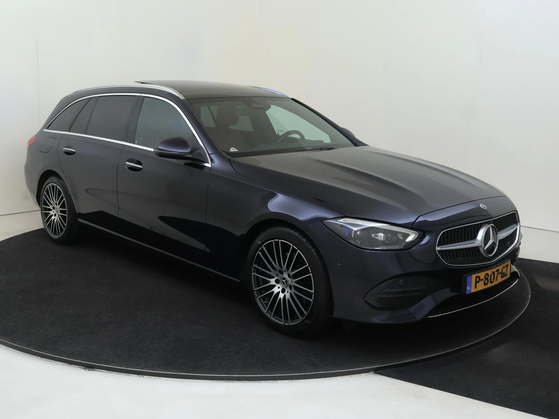 Mercedes-Benz C-Klasse met kenteken P-807-GZ – autofoto 3