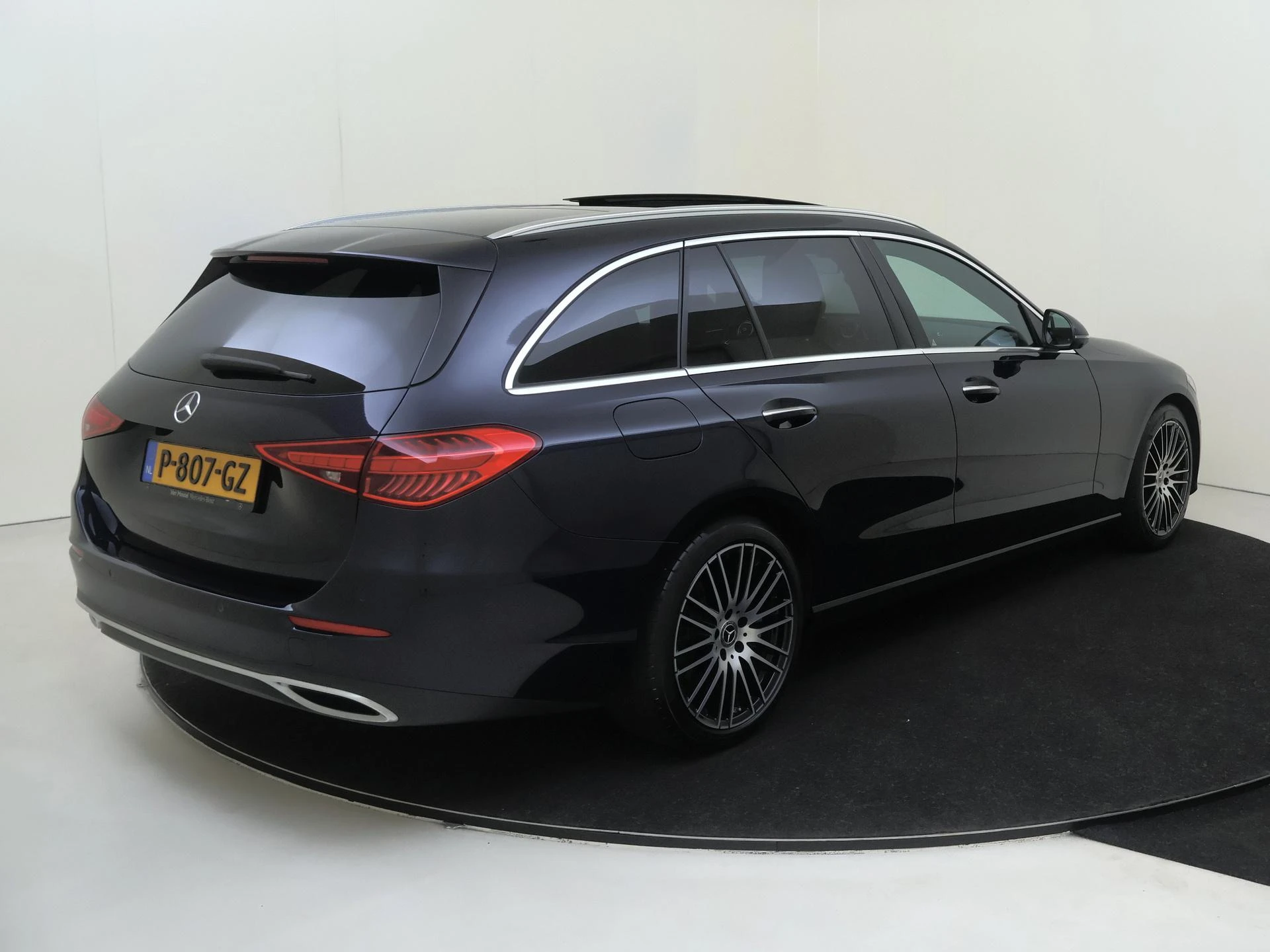 Mercedes-Benz C-Klasse met kenteken P-807-GZ – autofoto 5