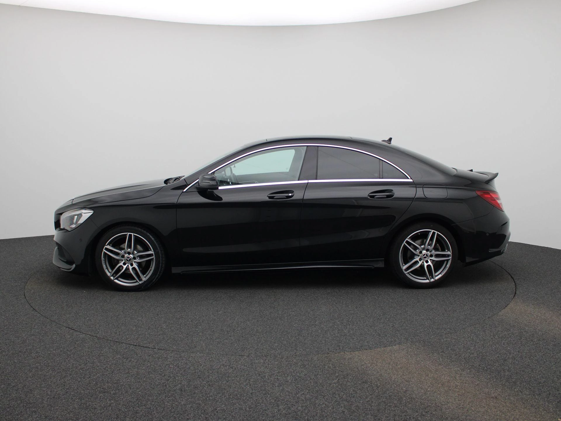 Mercedes-Benz CLA met kenteken H-382-JP – autofoto 5