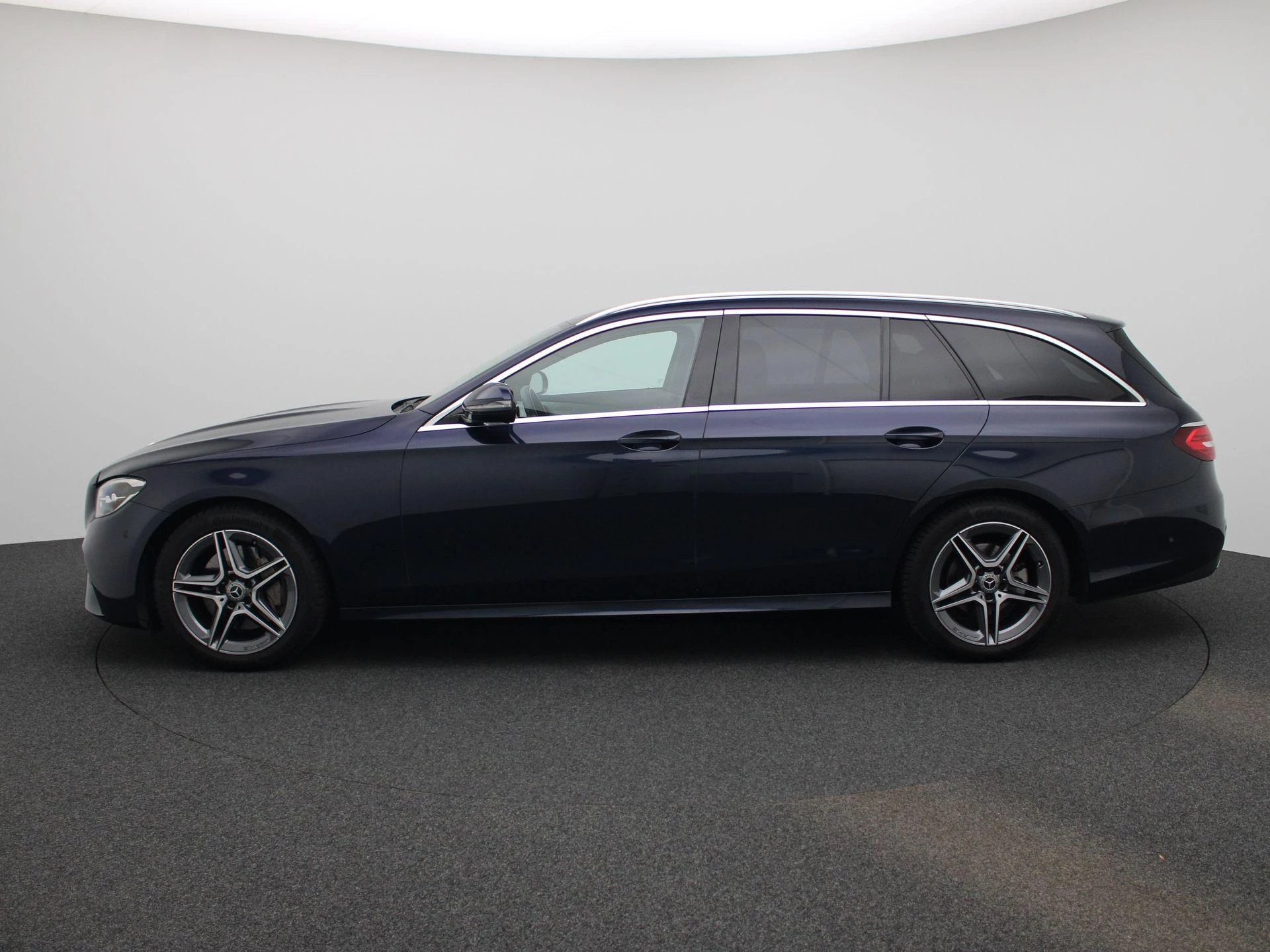 Mercedes-Benz E-Klasse met kenteken S-888-LP – autofoto 5